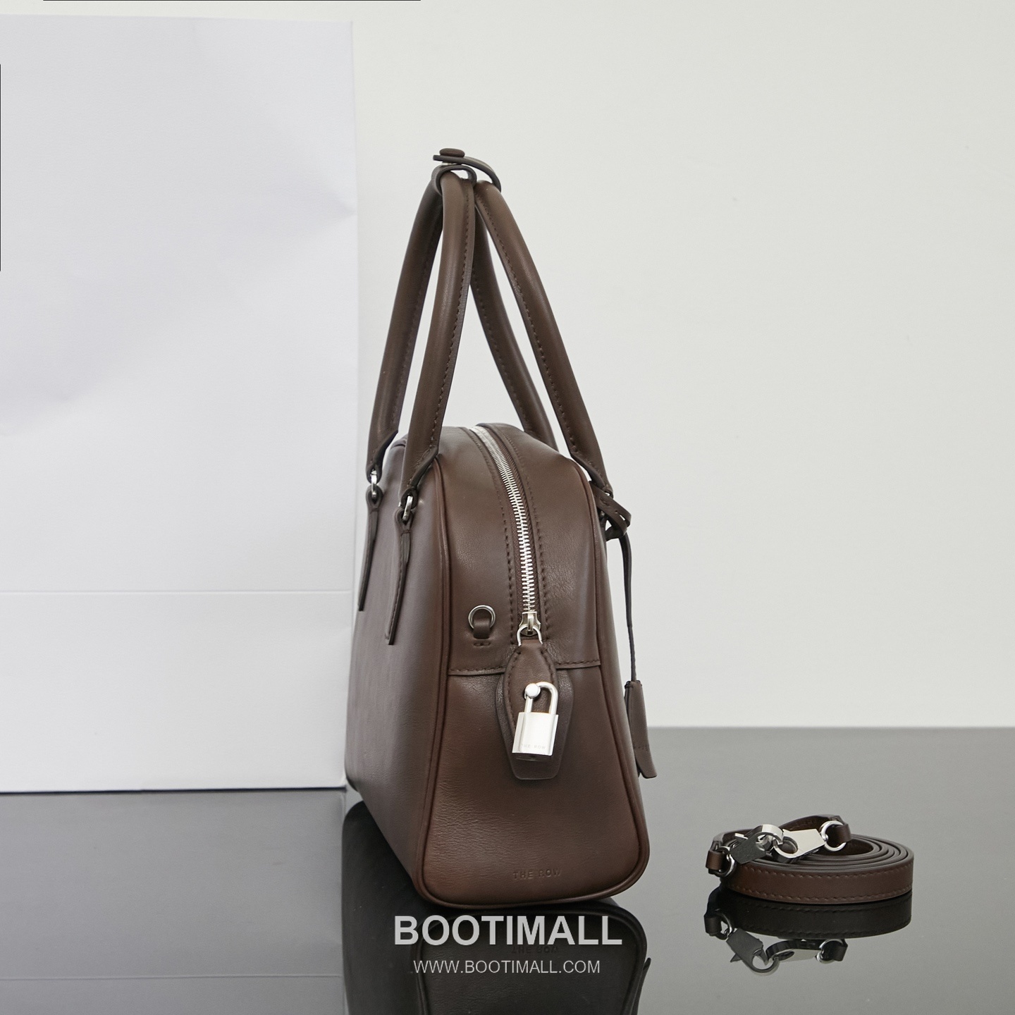 The Row India 10 Saddle Leather Bowling Crossbody Bag with Top Handle Detail 더로우 인디아 10 새들레더 보스턴 볼링 크로스바디백 탑핸들 24cm 2