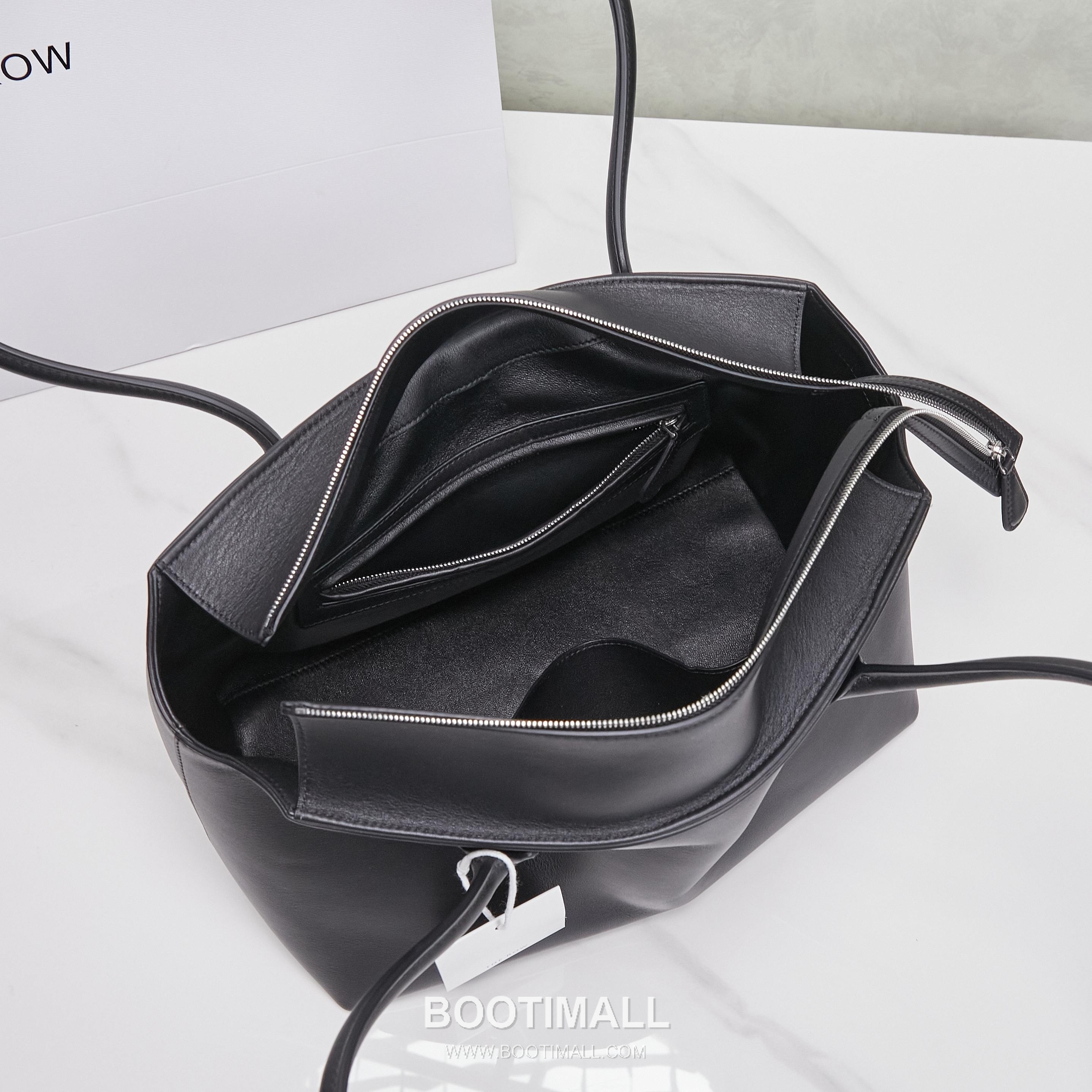 The Row Terrasse Saddle Leather Tote Bag with Long Handle Pocket Detail 더로우 테라스 새들레더 토트백 롱핸들 포켓 32cm 9