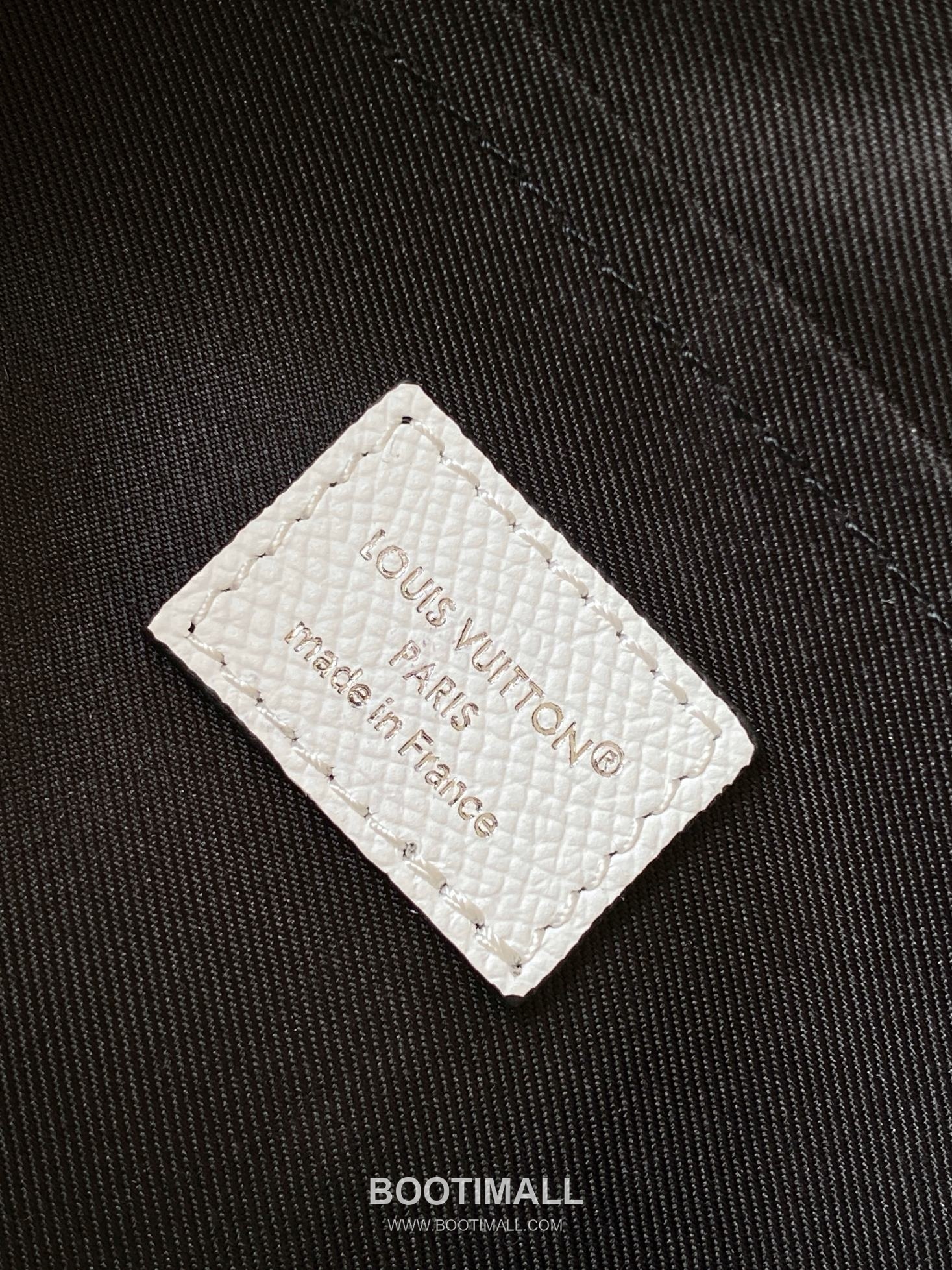 Louis Vuitton Keepall Monogram Eclipse Canvas Travel Boston Bag with Strap Detail 루이비통 키폴 모노그램 이클립스 캔버스 트래블 보스턴백 스트랩 M27184 27cm 9