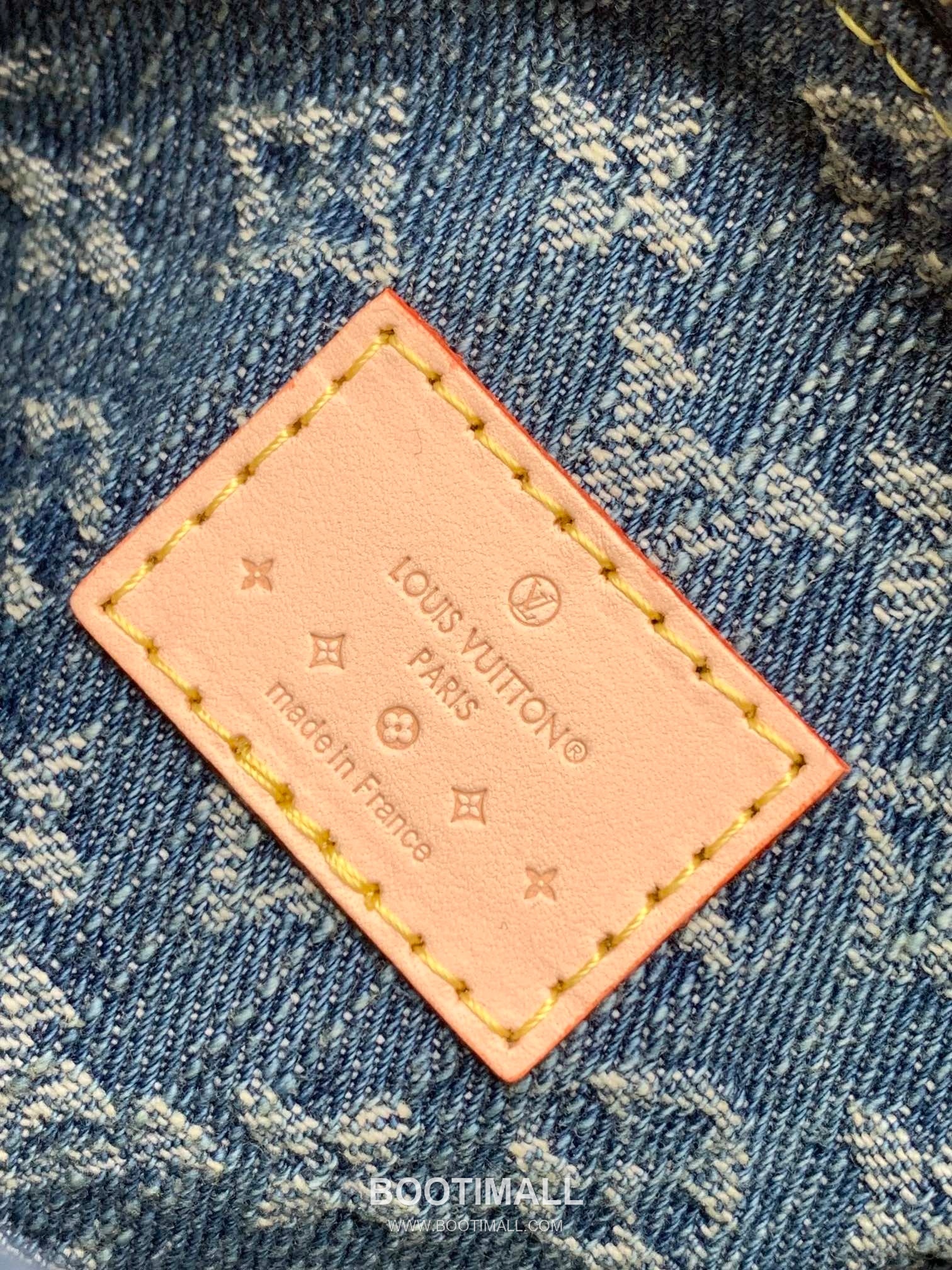 Louis Vuitton Nano Speedy Monogram Denim Canvas Boston Bag with Strap Pocket Detail 루이비통 나노 스피디 모노그램 데님 캔버스 보스턴백 스트랩 포켓 M82950 16cm 10