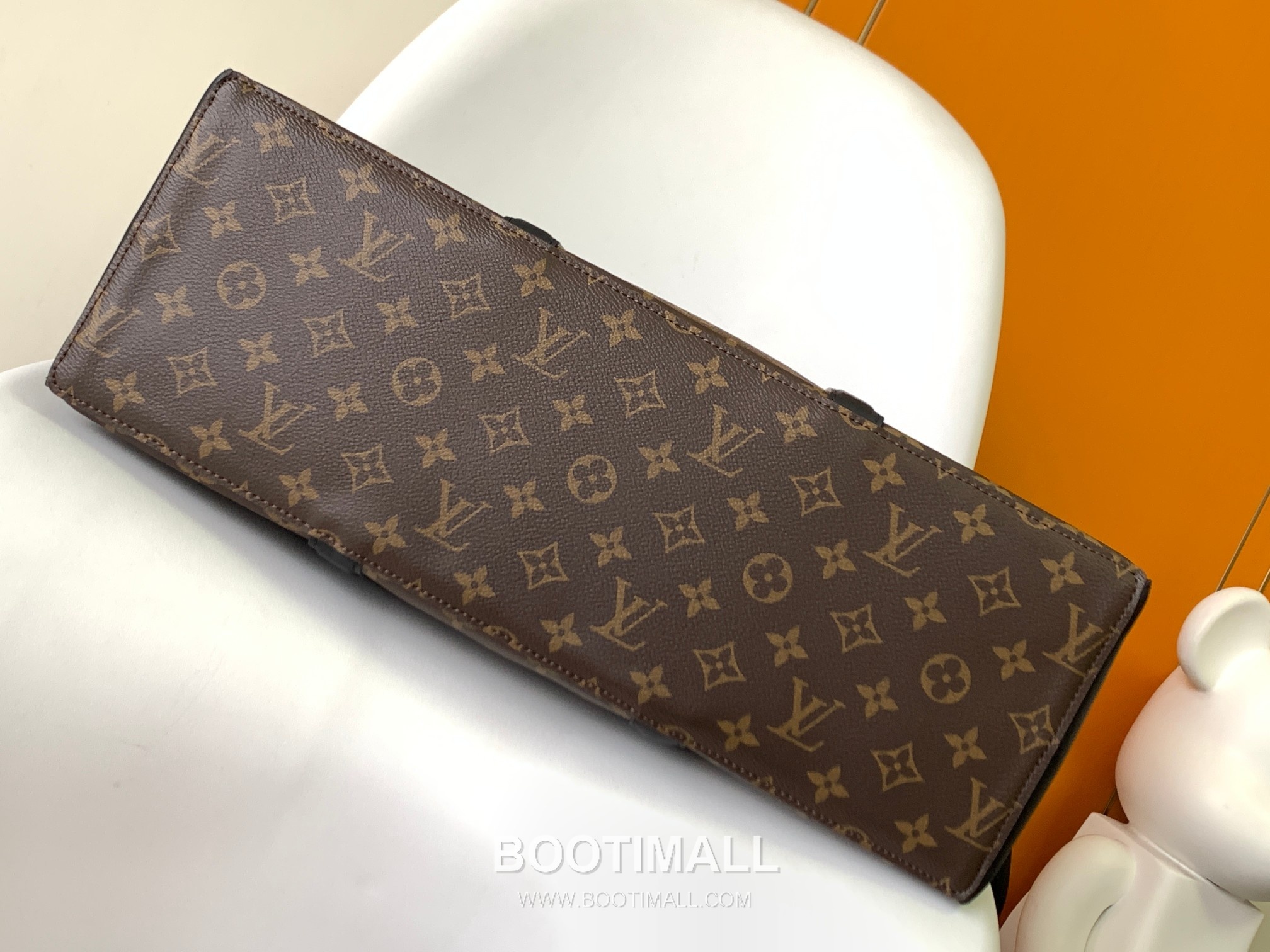 Louis Vuitton Week-End Monogram Macassar Canvas Tote Bag with Strap Pocket Detail 루이비통 위크엔드 모노그램 마카사르 캔버스 토트백 스트랩 포켓 M45733 38.5cm 4