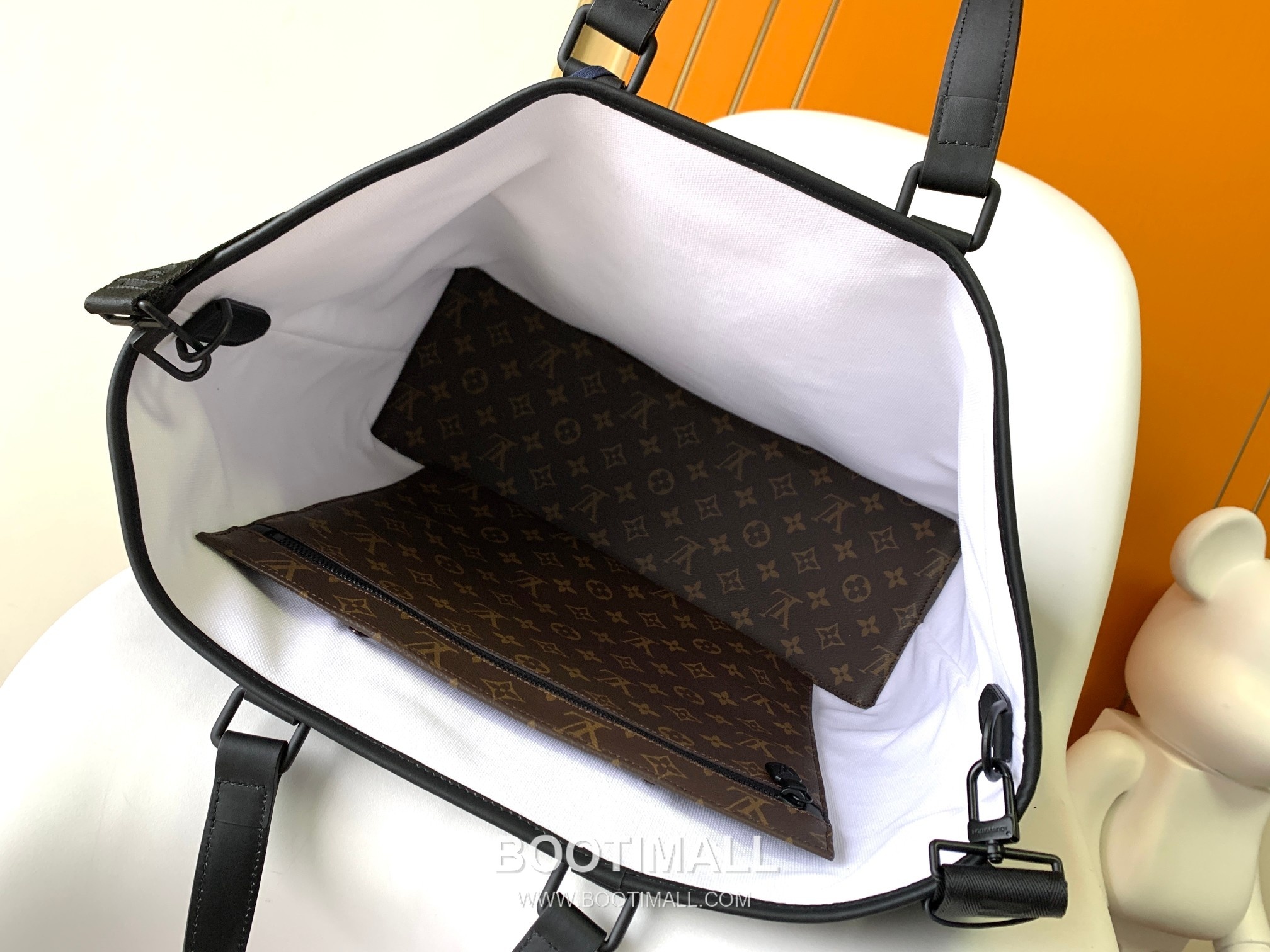 Louis Vuitton Week-End Monogram Macassar Canvas Tote Bag with Strap Pocket Detail 루이비통 위크엔드 모노그램 마카사르 캔버스 토트백 스트랩 포켓 M45733 38.5cm 7