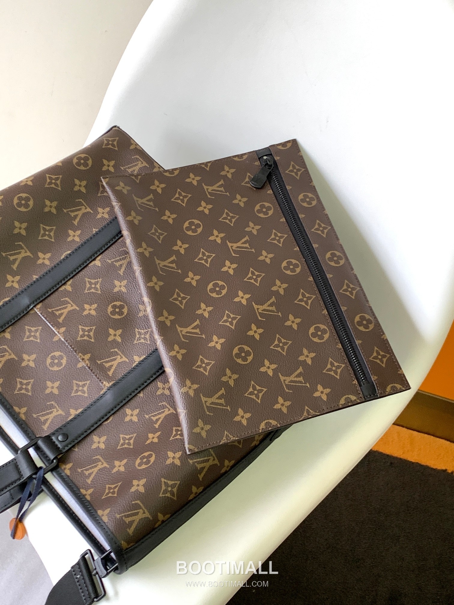 Louis Vuitton Week-End Monogram Macassar Canvas Tote Bag with Strap Pocket Detail 루이비통 위크엔드 모노그램 마카사르 캔버스 토트백 스트랩 포켓 M45734 37cm 8
