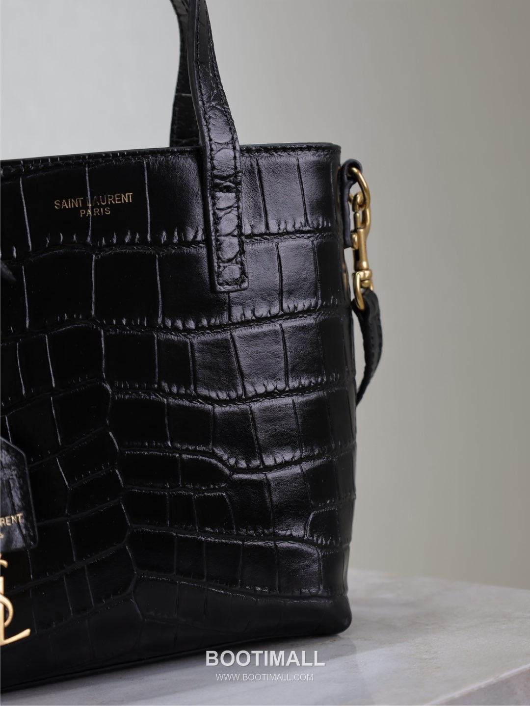 Saint Laurent Mini Toy Croc Embossed Calfskin Tote Bag with YSL Charm Detail 생로랑 미니 토이 크로크 엠보싱 카프스킨 토트백 YSL참 712367 18cm 5