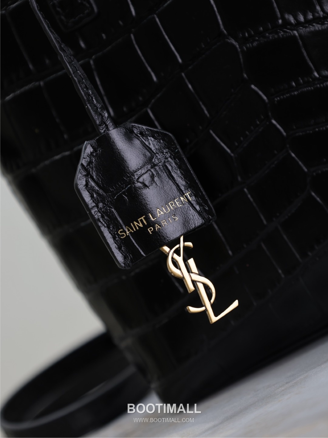 Saint Laurent Mini Toy Croc Embossed Calfskin Tote Bag with YSL Charm Detail 생로랑 미니 토이 크로크 엠보싱 카프스킨 토트백 YSL참 712367 18cm 7