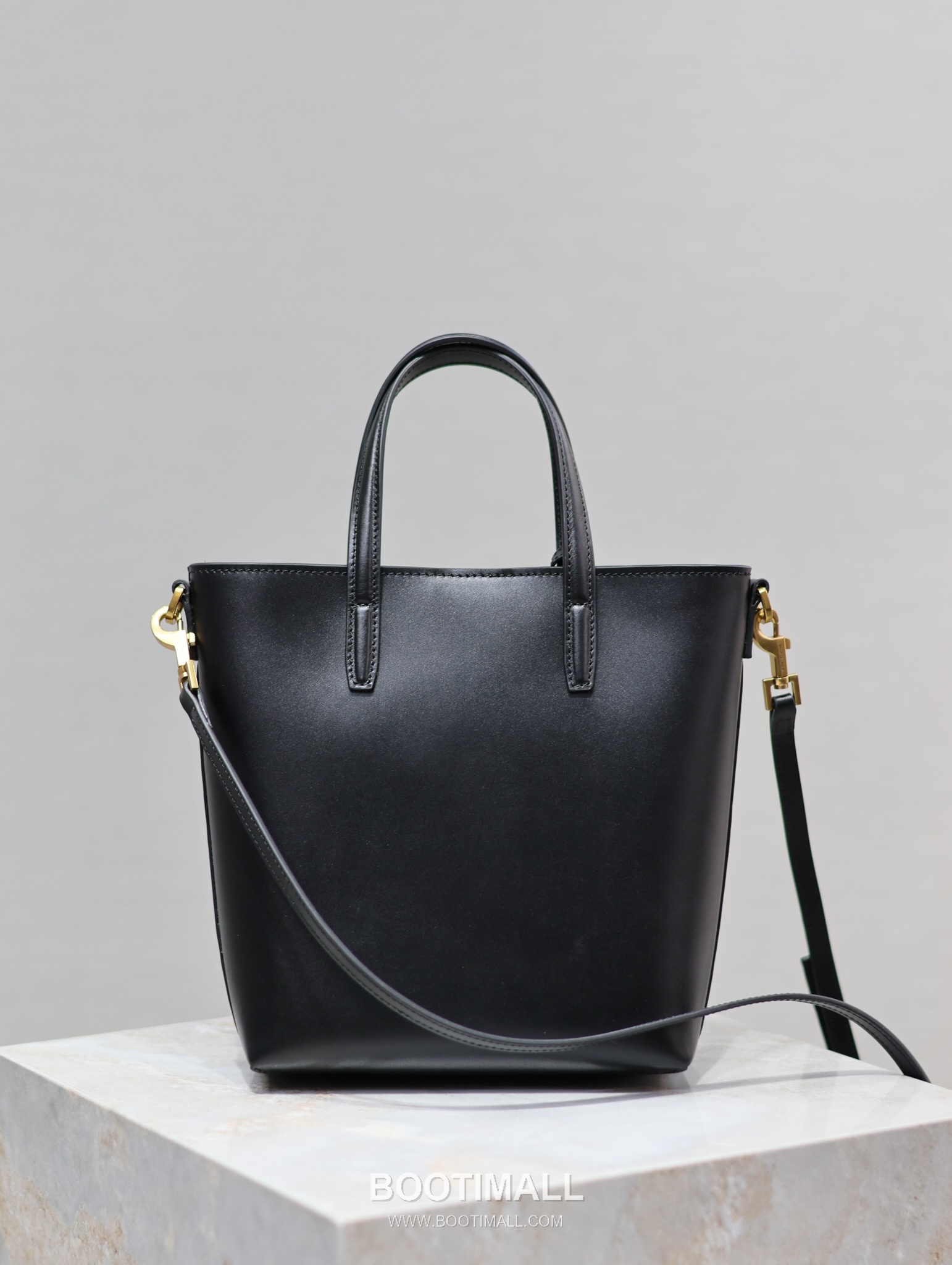 Saint Laurent Mini Toy Smooth Calfskin Tote Bag with YSL Charm Detail 생로랑 미니 토이 스무스 카프스킨 토트백 YSL참 712367 18cm 13