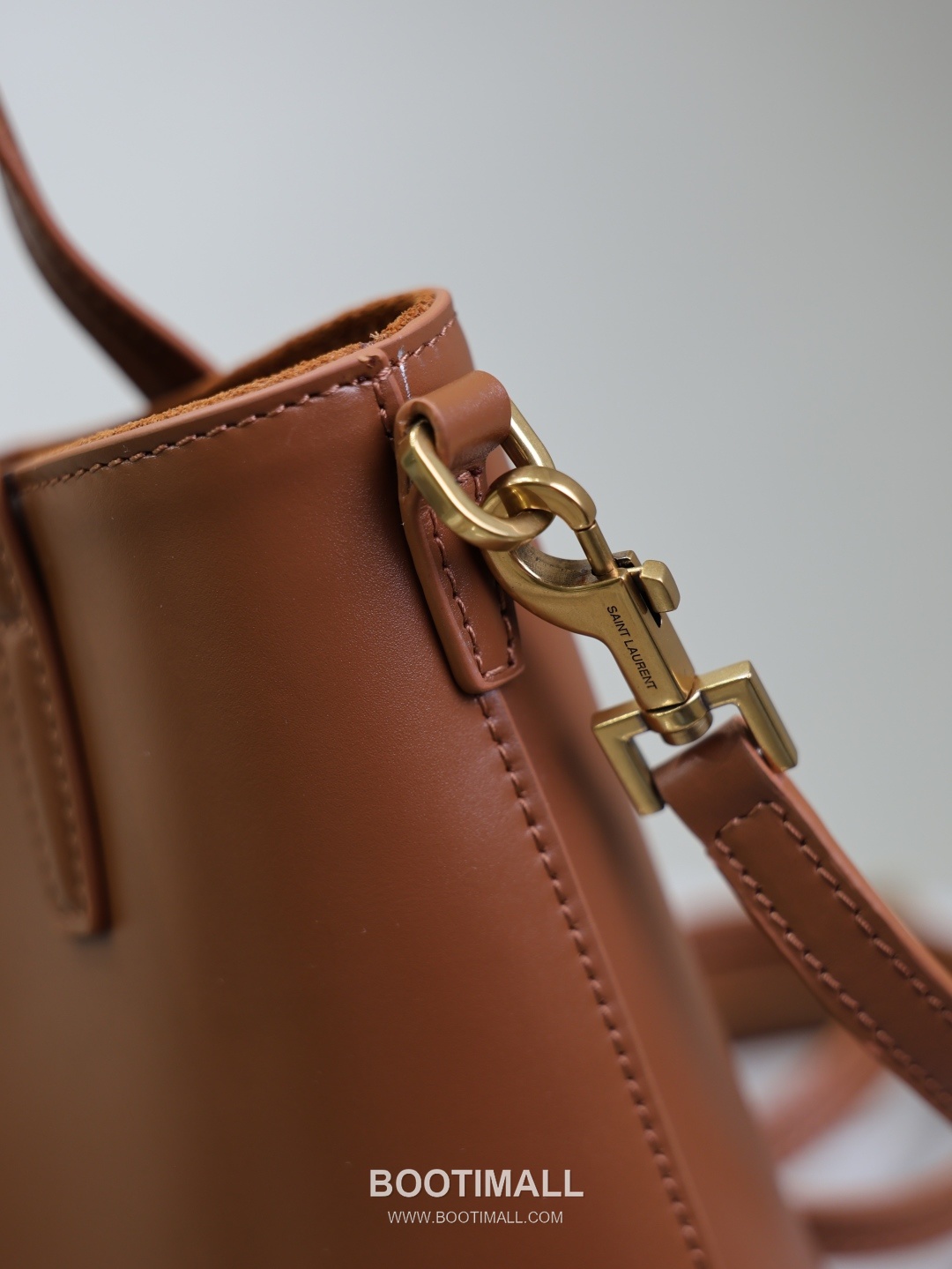 Saint Laurent Mini Toy Smooth Calfskin Tote Bag with YSL Charm Detail 생로랑 미니 토이 스무스 카프스킨 토트백 YSL참 712367 18cm 7