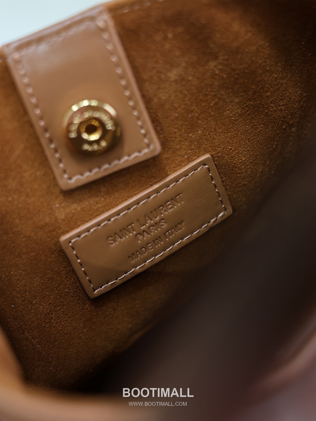 Saint Laurent Mini Toy Smooth Calfskin Tote Bag with YSL Charm Detail 생로랑 미니 토이 스무스 카프스킨 토트백 YSL참 712367 18cm 8