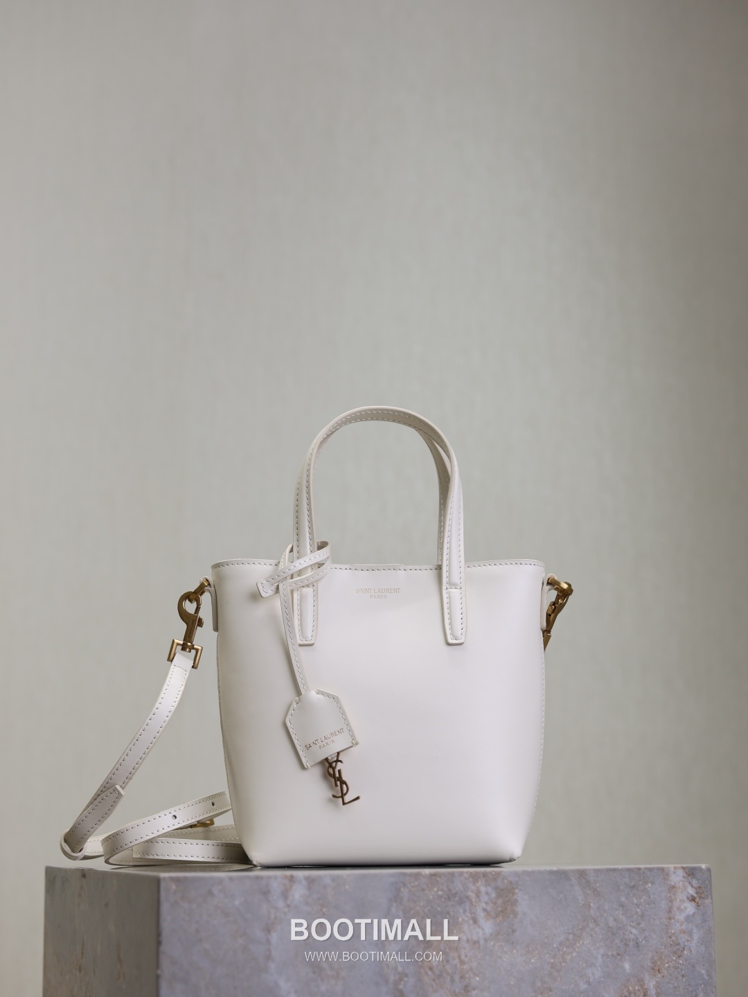 Saint Laurent Mini Toy Smooth Calfskin Tote Bag with YSL Charm Detail 생로랑 미니 토이 스무스 카프스킨 토트백 YSL참 712367 18cm 10