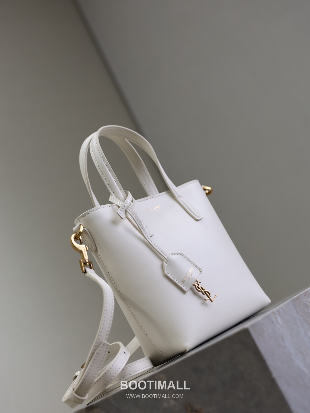 Saint Laurent Mini Toy Smooth Calfskin Tote Bag with YSL Charm Detail 생로랑 미니 토이 스무스 카프스킨 토트백 YSL참 712367 18cm 14