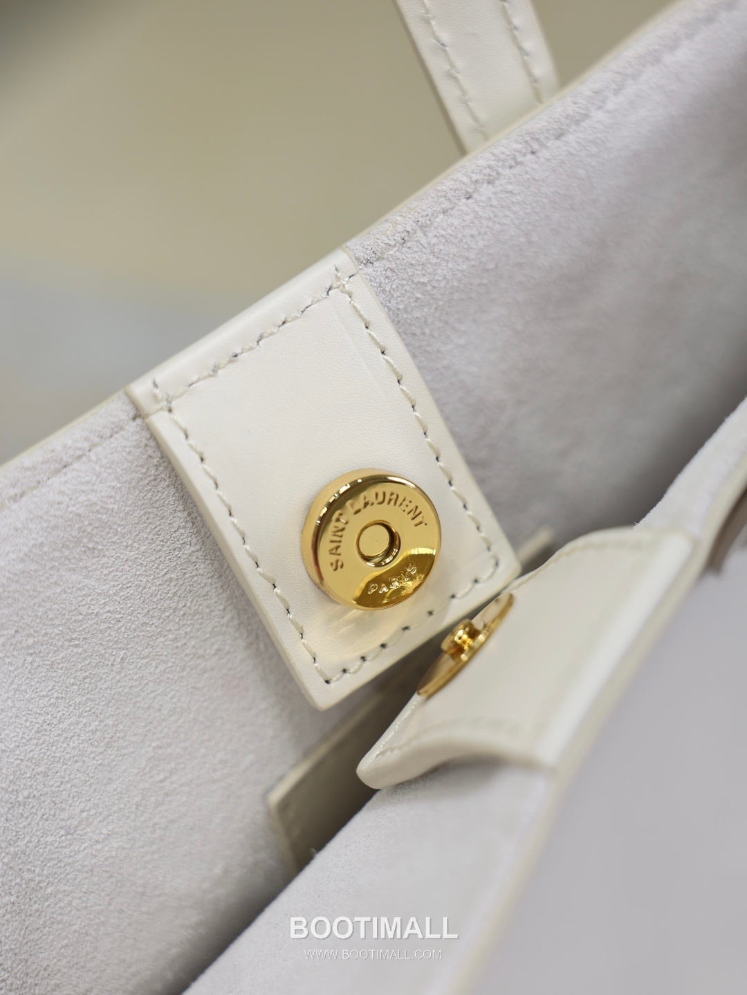 Saint Laurent Mini Toy Smooth Calfskin Tote Bag with YSL Charm Detail 생로랑 미니 토이 스무스 카프스킨 토트백 YSL참 712367 18cm 16