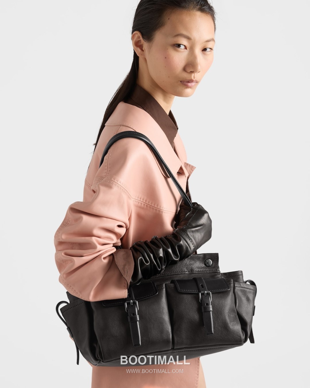 Prada Route Calfskin Tote Bag with Pocket Strap Buckle Detail 프라다 루트 카프스킨 토트백 포켓 스트랩 버클 1BG645 30cm 3