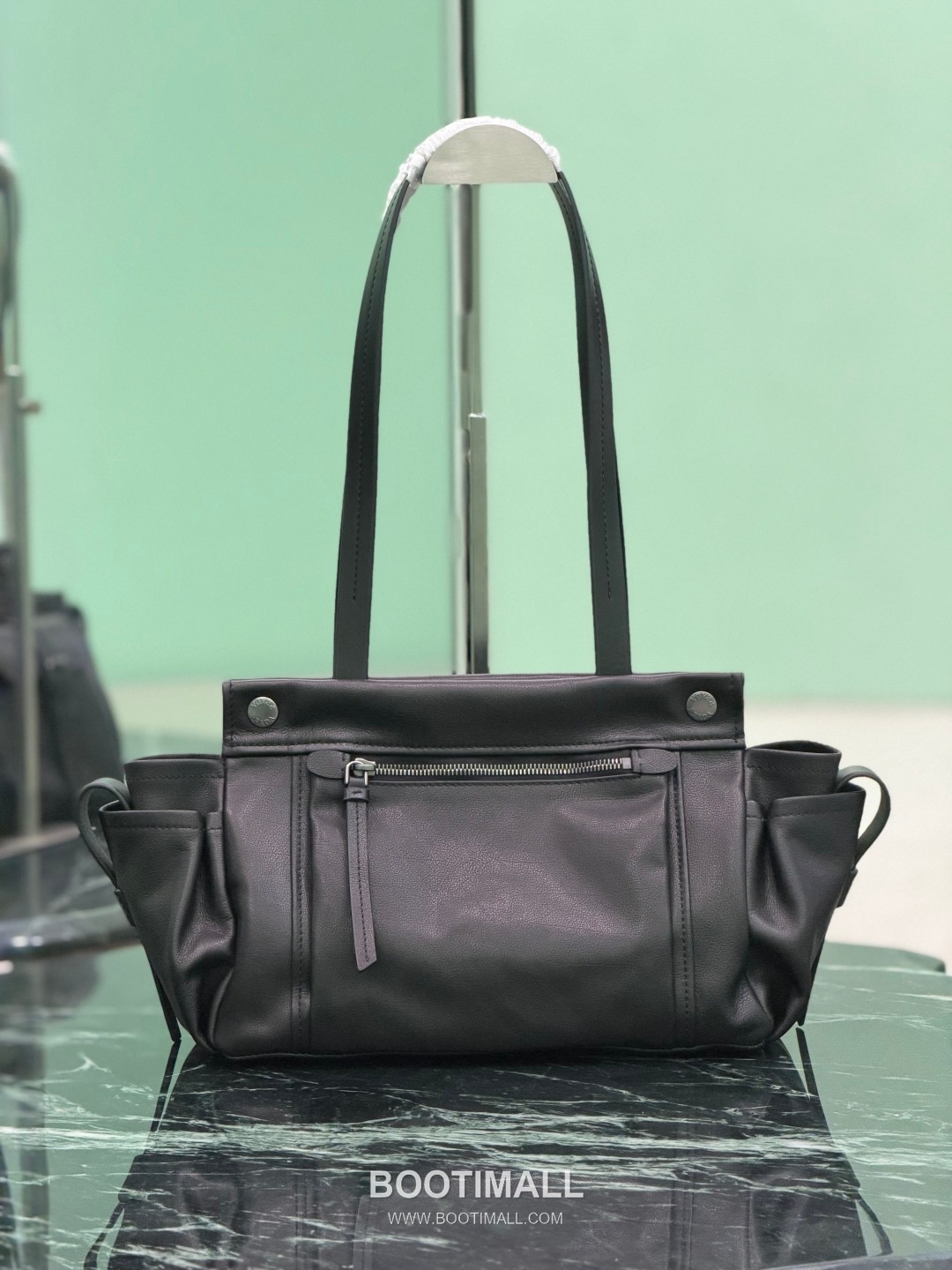 Prada Route Calfskin Tote Bag with Pocket Strap Buckle Detail 프라다 루트 카프스킨 토트백 포켓 스트랩 버클 1BG645 30cm 11