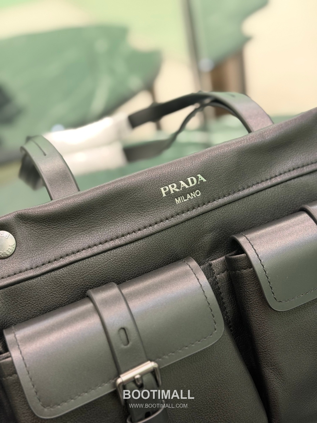 Prada Route Calfskin Tote Bag with Pocket Strap Buckle Detail 프라다 루트 카프스킨 토트백 포켓 스트랩 버클 1BG645 30cm 12