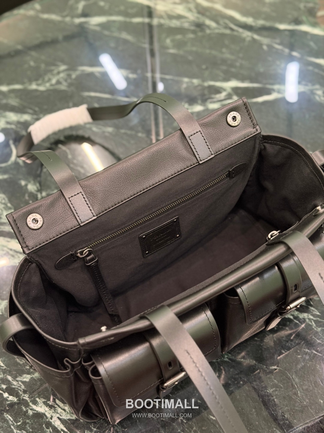 Prada Route Calfskin Tote Bag with Pocket Strap Buckle Detail 프라다 루트 카프스킨 토트백 포켓 스트랩 버클 1BG645 30cm 15