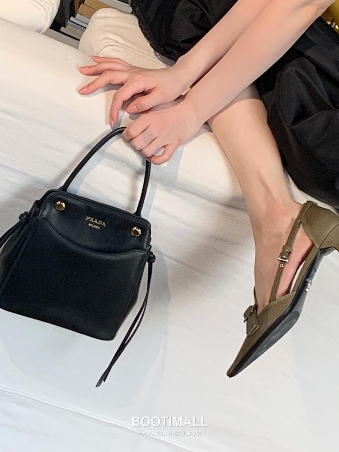 Prada Carry Calfskin Tote Bag with Strap Magnetic Closure Detail 프라다 캐리 카프스킨 토트백 스트랩 마그네틱클로저 1BA496 21cm 3