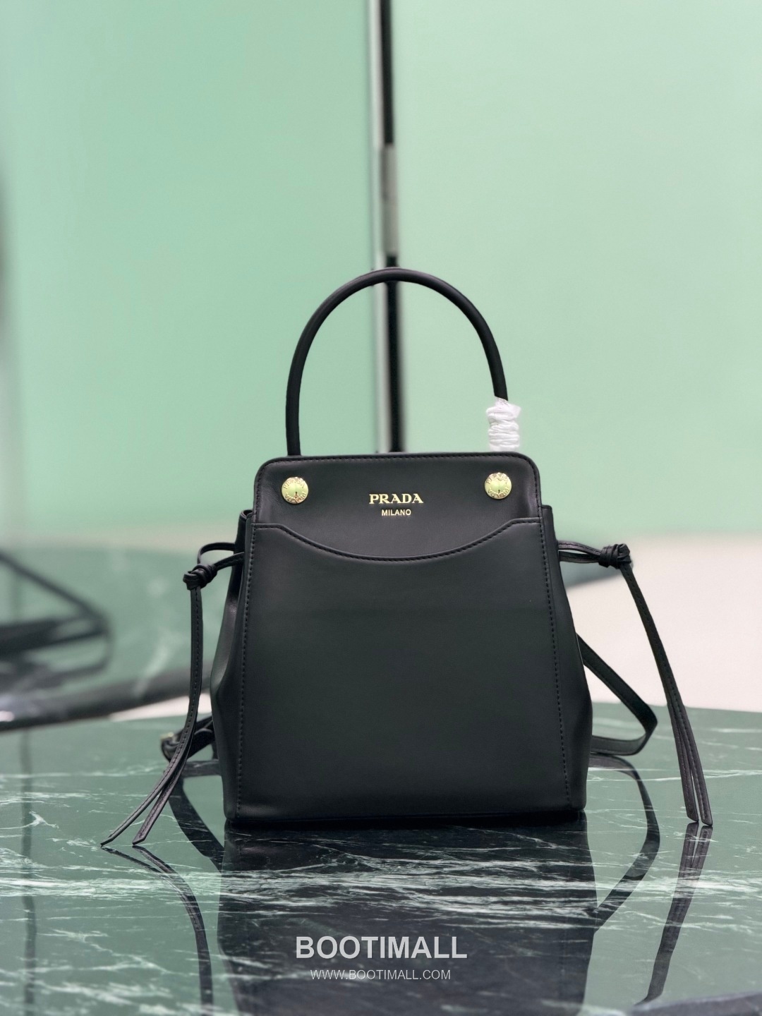 Prada Carry Calfskin Tote Bag with Strap Magnetic Closure Detail 프라다 캐리 카프스킨 토트백 스트랩 마그네틱클로저 1BA496 21cm 5