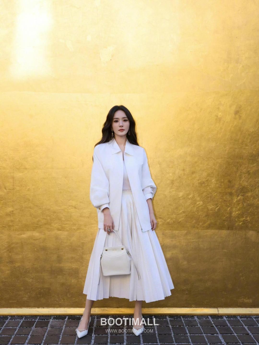 Prada Carry Calfskin Tote Bag with Strap Magnetic Closure Detail 프라다 캐리 카프스킨 토트백 스트랩 마그네틱클로저 1BA496 21cm 4