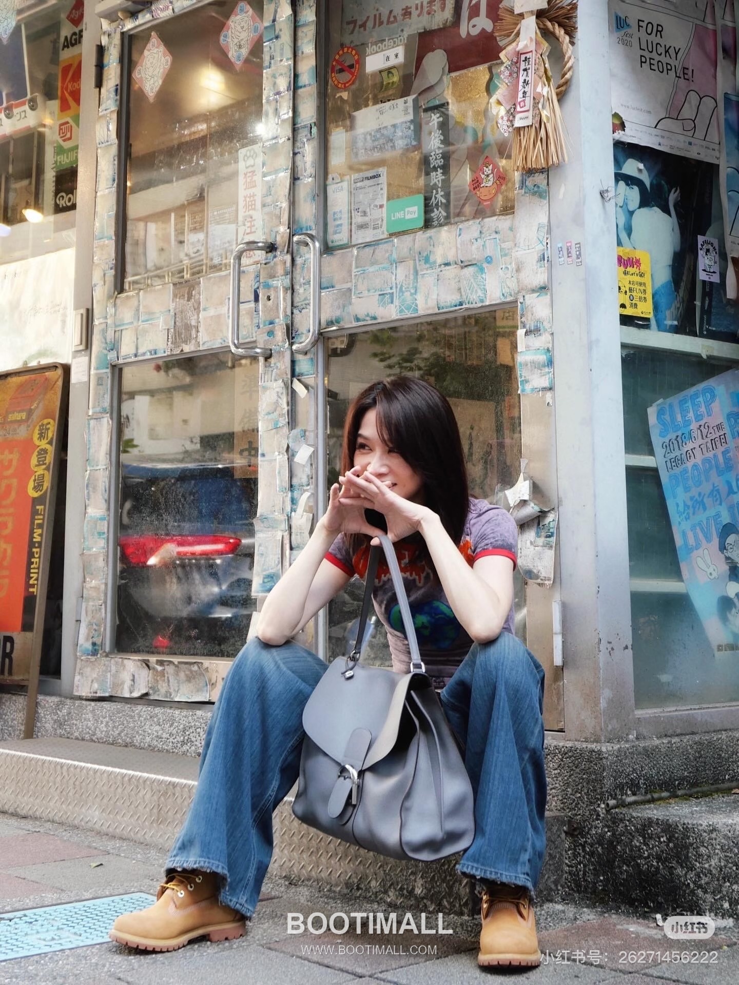 Delvaux Tempo Aluire Calfskin Tote Bag with Flap Strap Pocket Detail 델보 템포 알뤼르 카프스킨 토트백 플랩 스트랩 포켓 37.5cm 4