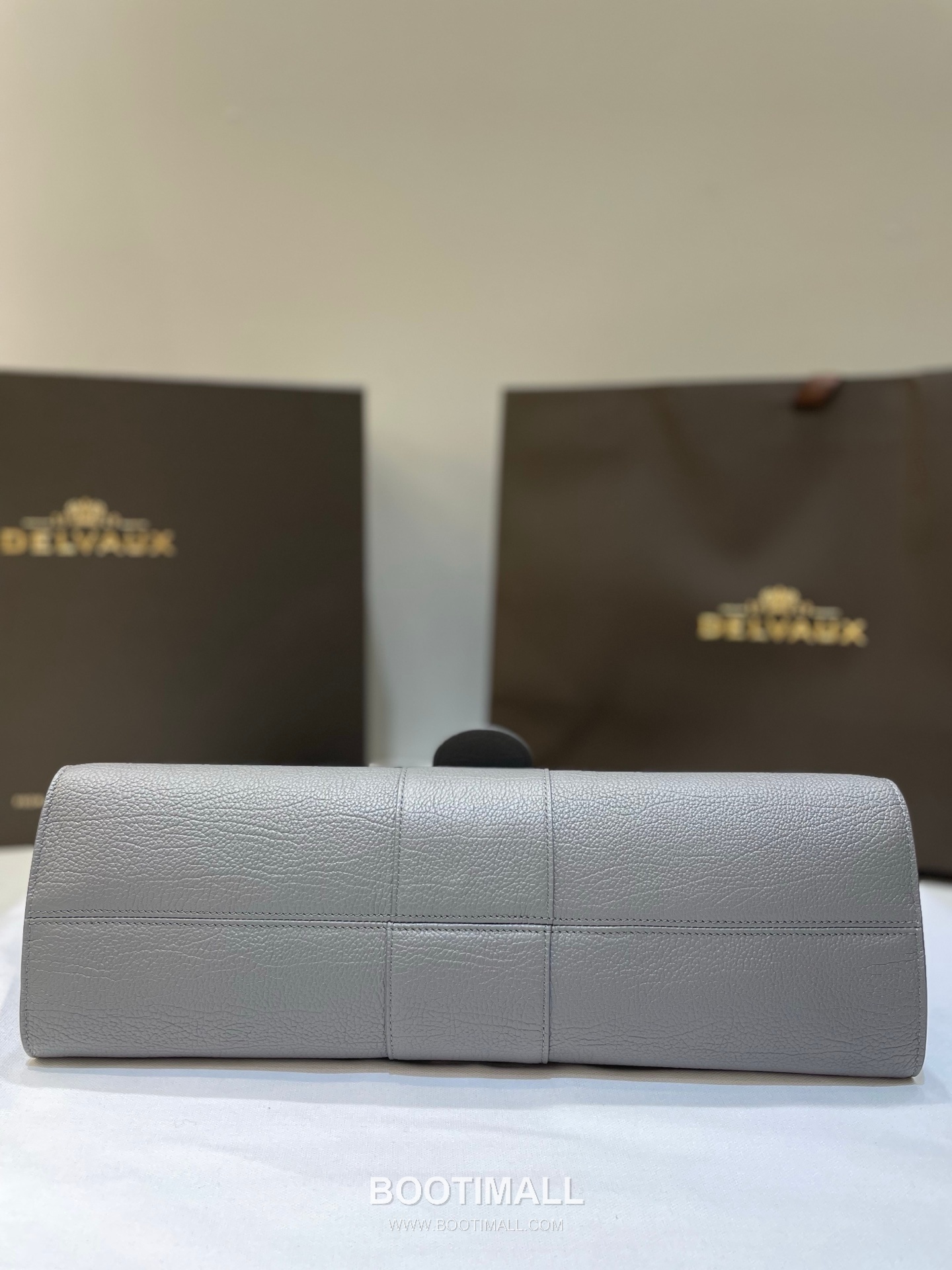 Delvaux Tempo Aluire Calfskin Tote Bag with Flap Strap Pocket Detail 델보 템포 알뤼르 카프스킨 토트백 플랩 스트랩 포켓 37.5cm 17