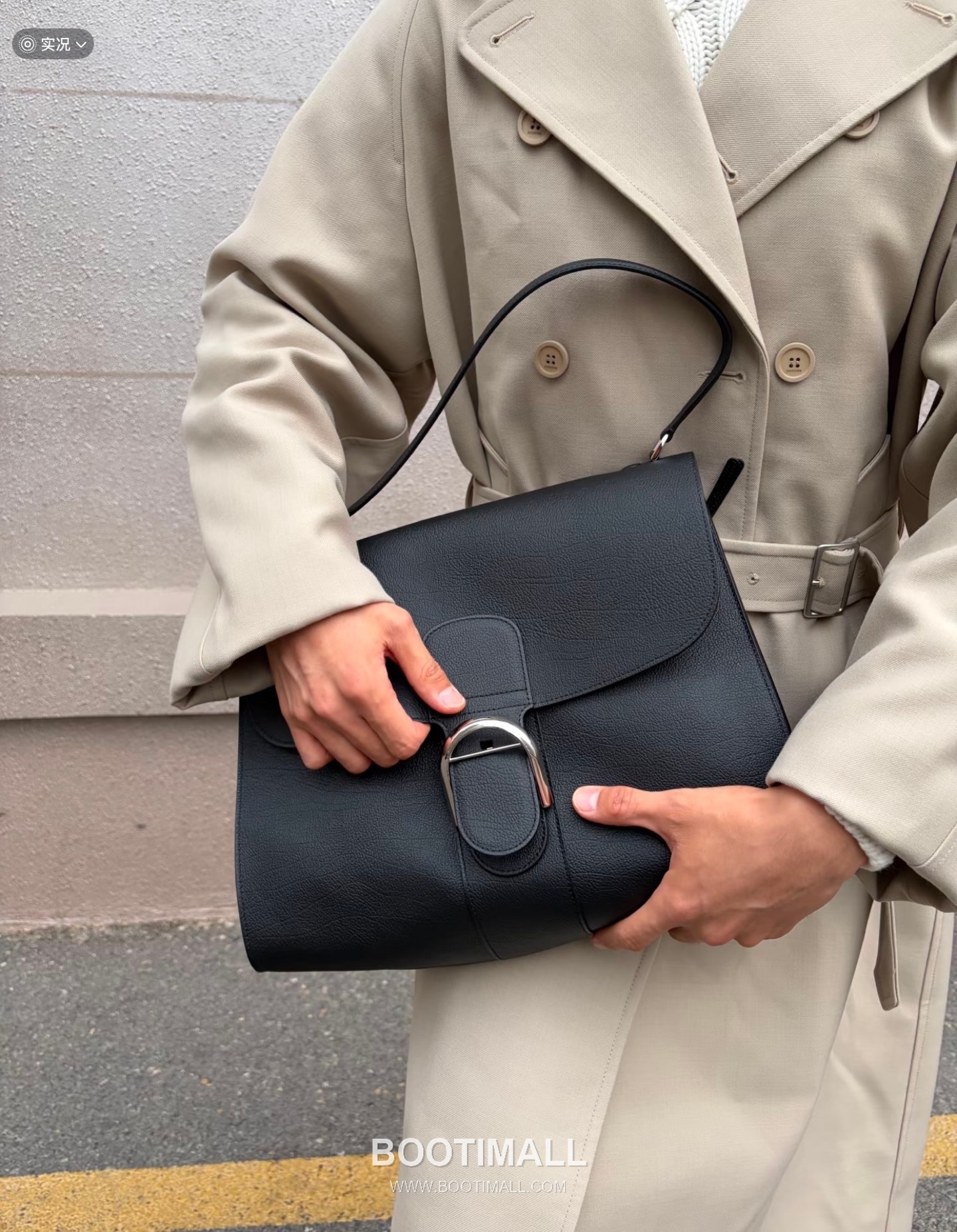 Delvaux Tempo Aluire Calfskin Tote Bag with Flap Strap Pocket Detail 델보 템포 알뤼르 카프스킨 토트백 플랩 스트랩 포켓 37.5cm 9