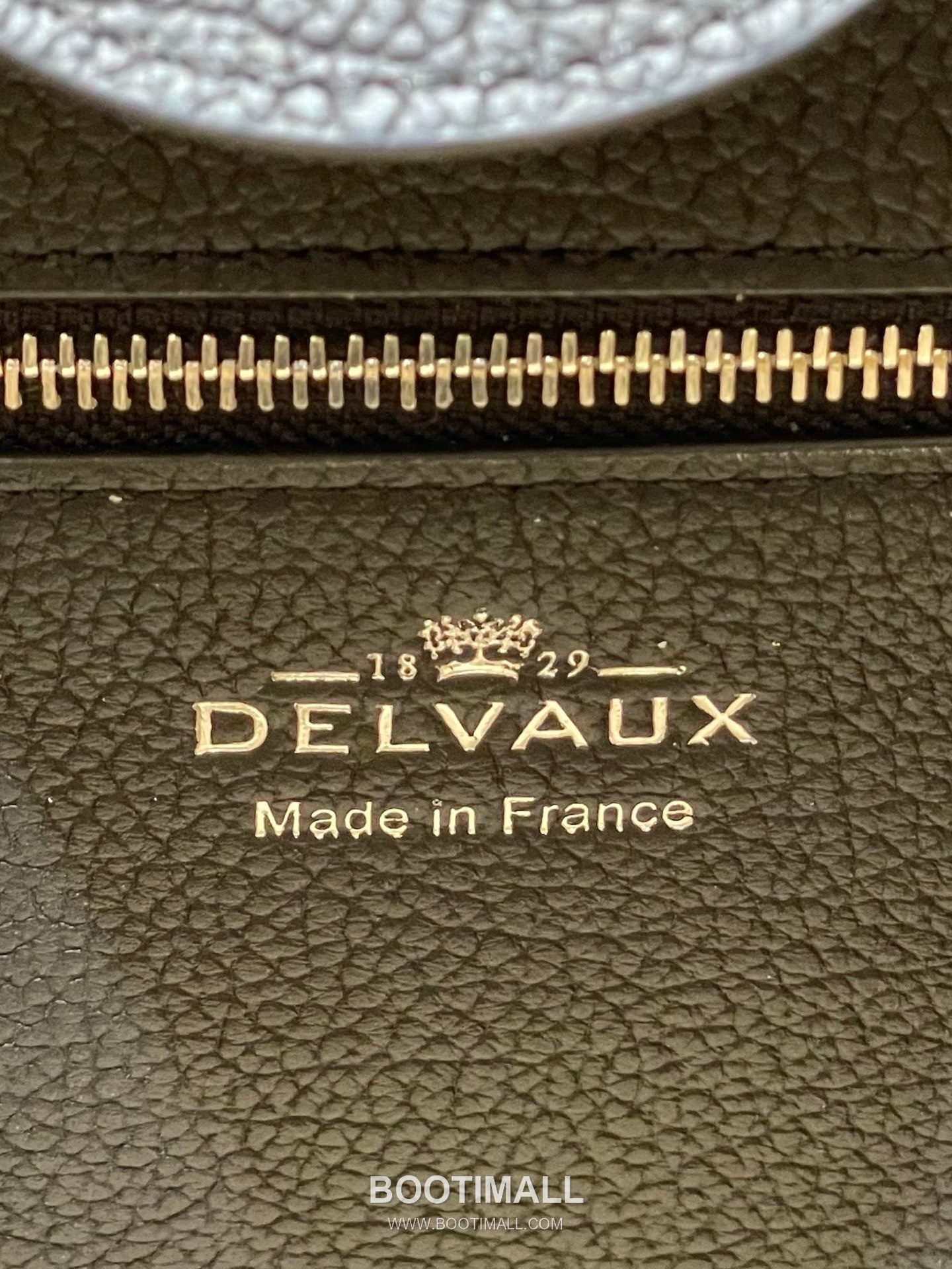 Delvaux Tempo Aluire Calfskin Tote Bag with Flap Strap Pocket Detail 델보 템포 알뤼르 카프스킨 토트백 플랩 스트랩 포켓 37.5cm 17