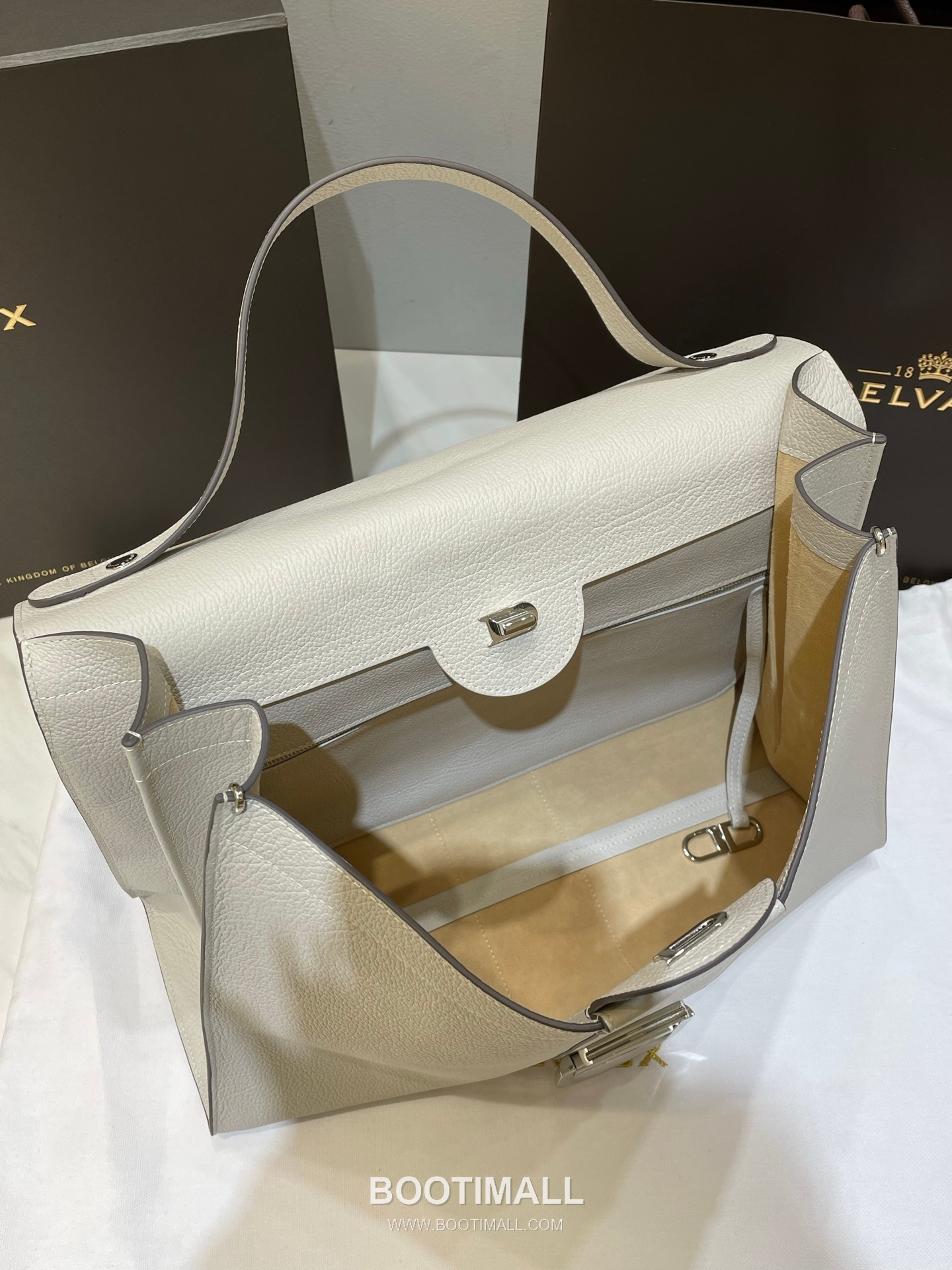 Delvaux Tempo Aluire Calfskin Tote Bag with Flap Strap Pocket Detail 델보 템포 알뤼르 카프스킨 토트백 플랩 스트랩 포켓 37.5cm 9