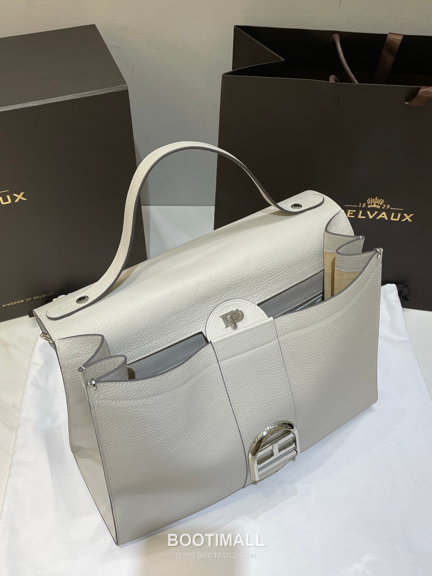 Delvaux Tempo Aluire Calfskin Tote Bag with Flap Strap Pocket Detail 델보 템포 알뤼르 카프스킨 토트백 플랩 스트랩 포켓 37.5cm 11
