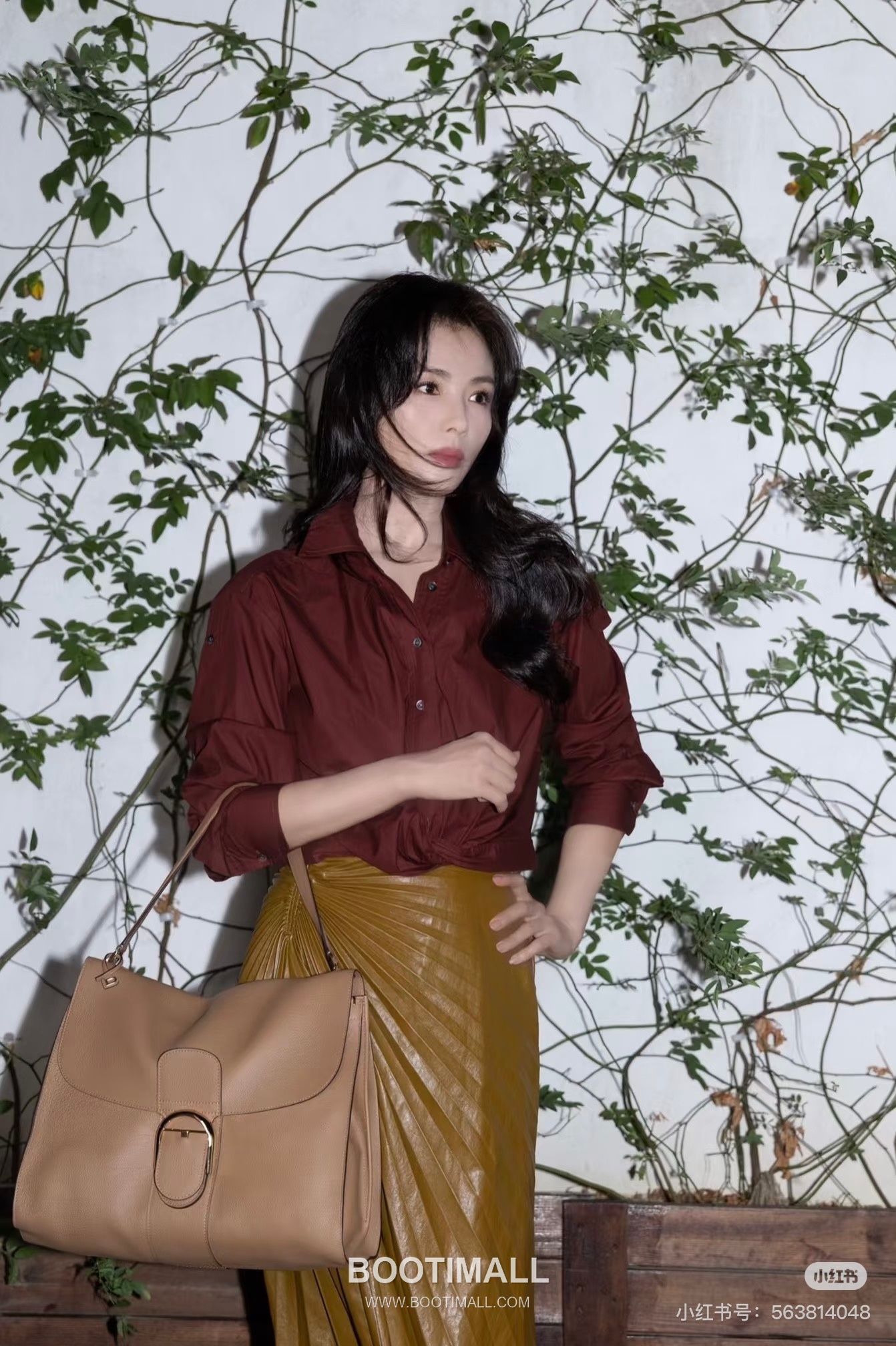 Delvaux Tempo Aluire Calfskin Tote Bag with Flap Strap Pocket Detail 델보 템포 알뤼르 카프스킨 토트백 플랩 스트랩 포켓 37.5cm 19