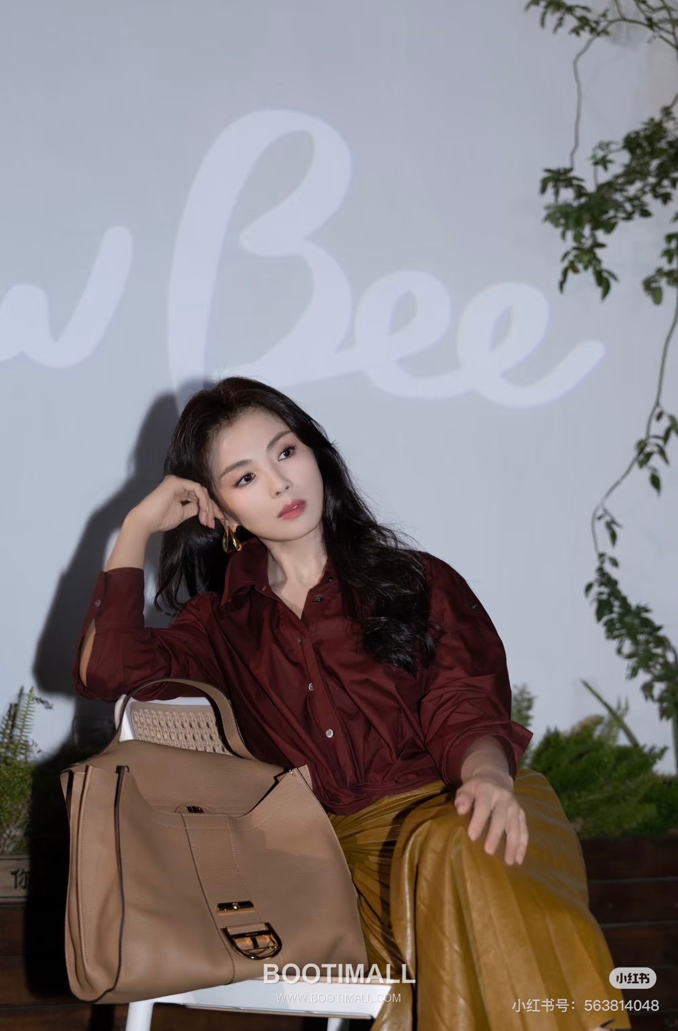 Delvaux Tempo Aluire Calfskin Tote Bag with Flap Strap Pocket Detail 델보 템포 알뤼르 카프스킨 토트백 플랩 스트랩 포켓 37.5cm 20