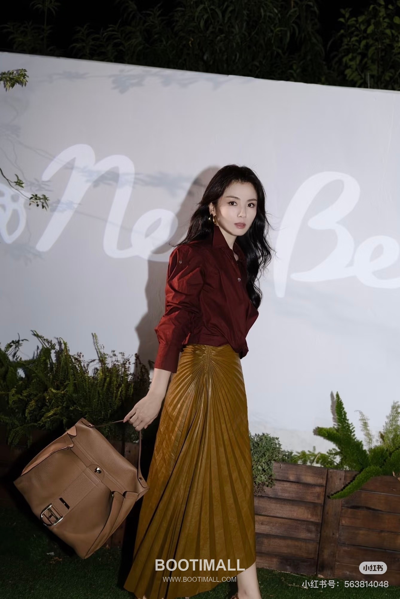 Delvaux Tempo Aluire Calfskin Tote Bag with Flap Strap Pocket Detail 델보 템포 알뤼르 카프스킨 토트백 플랩 스트랩 포켓 37.5cm 23