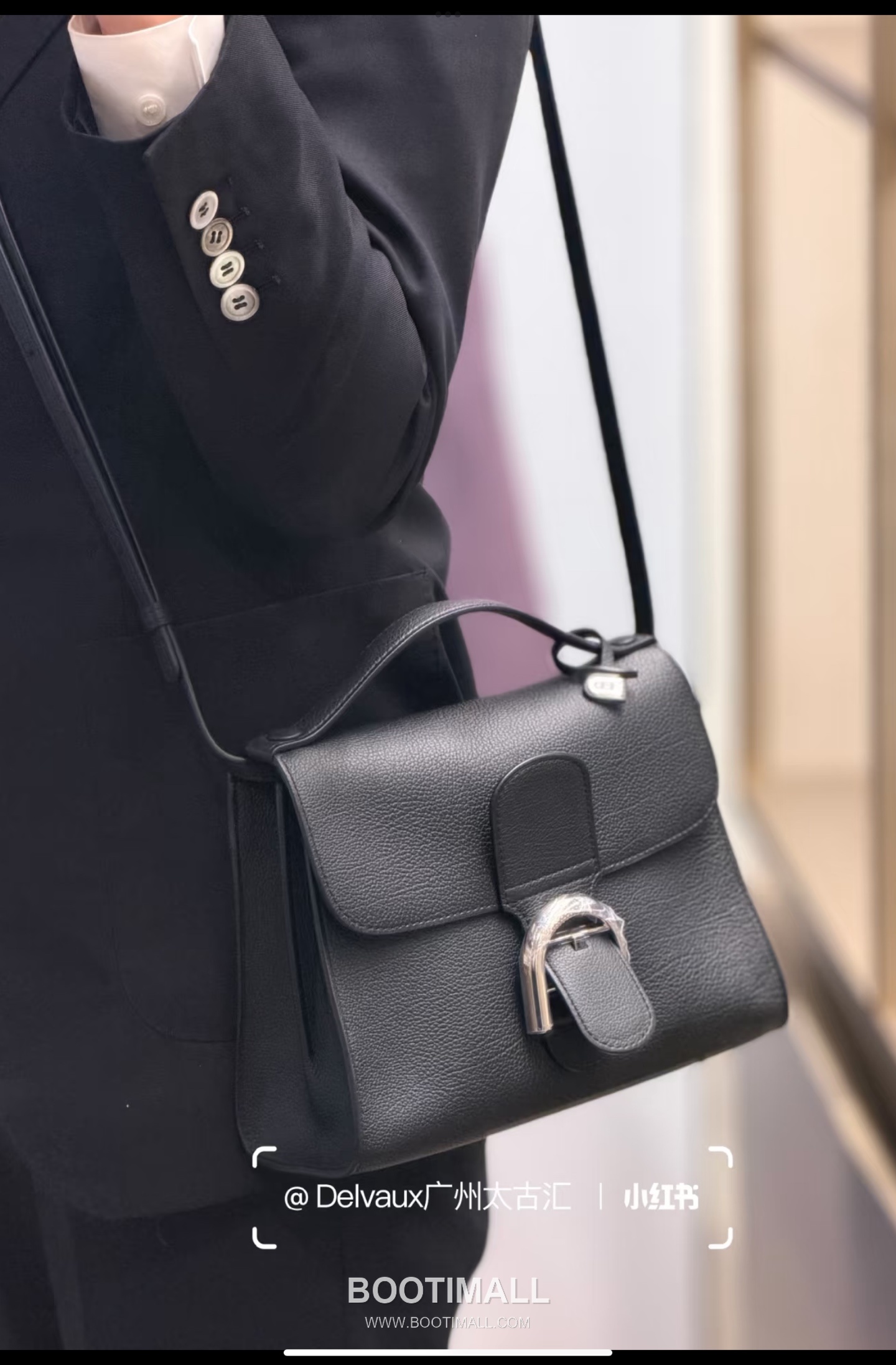 Delvaux Tempo Aluire Calfskin Tote Bag with Strap Flap Metal Detail 델보 템포 알뤼르 카프스킨 토트백 스트랩 플랩 메탈 23cm 6