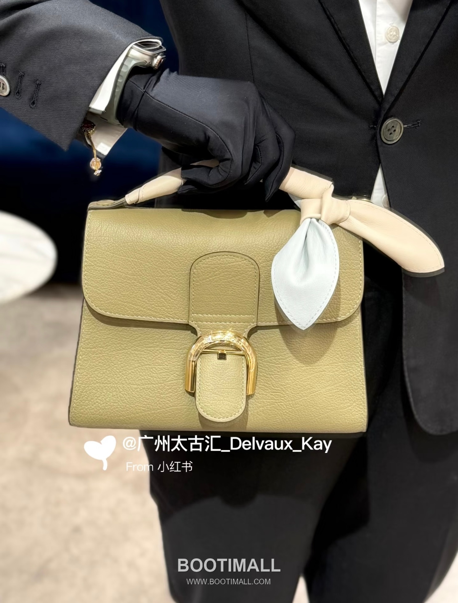 Delvaux Tempo Aluire Calfskin Tote Bag with Strap Flap Metal Detail 델보 템포 알뤼르 카프스킨 토트백 스트랩 플랩 메탈 23cm 5