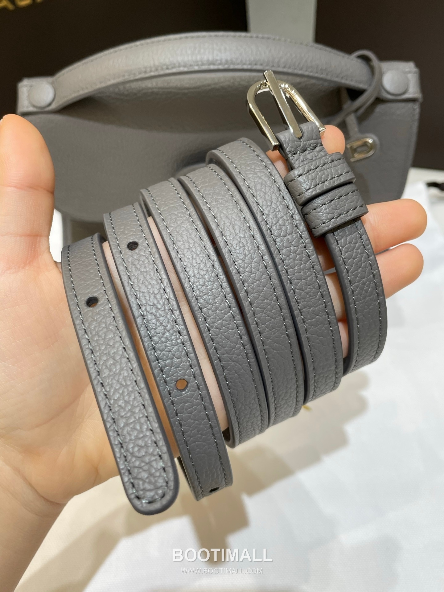 Delvaux Tempo Aluire Calfskin Tote Bag with Strap Flap Metal Detail 델보 템포 알뤼르 카프스킨 토트백 스트랩 플랩 메탈 23cm 13