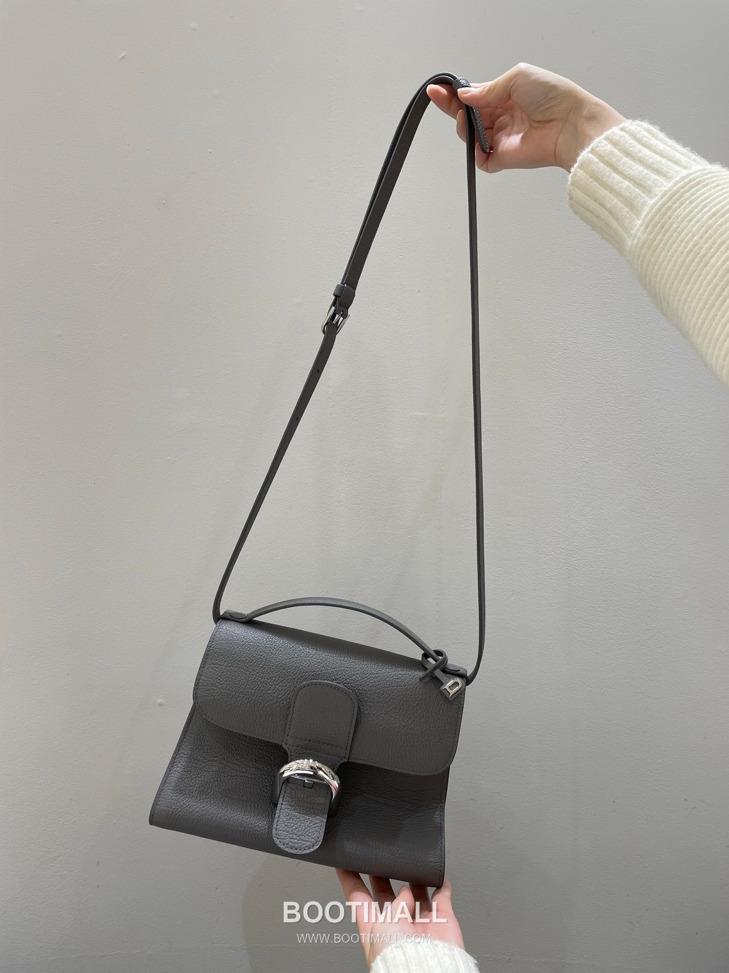 Delvaux Tempo Aluire Calfskin Tote Bag with Strap Flap Metal Detail 델보 템포 알뤼르 카프스킨 토트백 스트랩 플랩 메탈 23cm 15