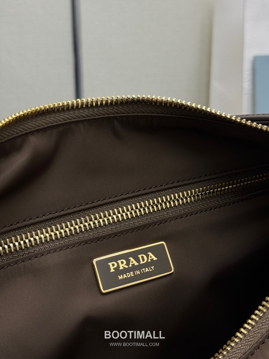 Prada Re-Nylon Calfskin Backpack with Multi Pocket Strap Detail 프라다 리나일론 카프스킨 멀티포켓 스트랩 1BC264 32cm 9