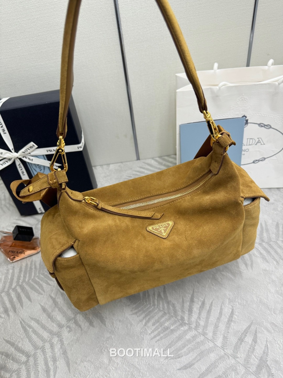 Prada Re-Nylon Calfskin Backpack with Multi Pocket Strap Detail 프라다 리나일론 카프스킨 멀티포켓 스트랩 1BC264 32cm 3