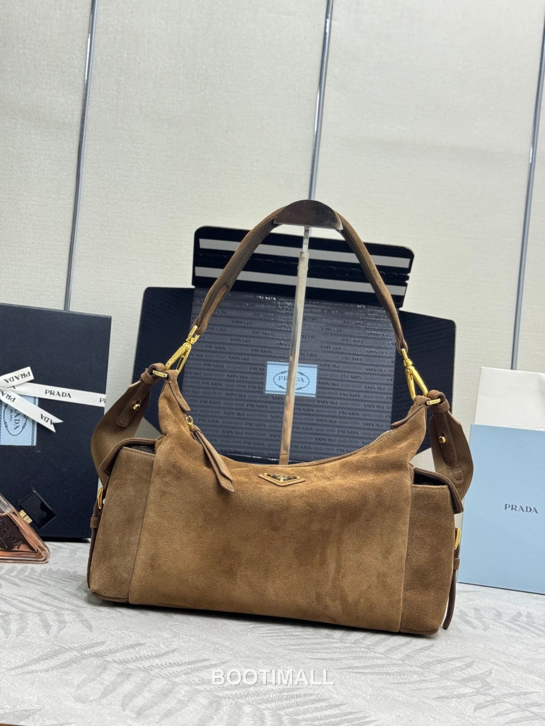 Prada Re-Nylon Calfskin Backpack with Multi Pocket Strap Detail 프라다 리나일론 카프스킨 멀티포켓 스트랩 1BC264 32cm 1