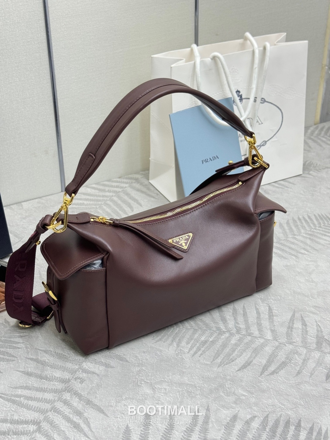 Prada Re-Nylon Suede Calfskin Backpack with Multi Pocket Strap Detail 프라다 리나일론 스웨이드 카프스킨 멀티포켓 스트랩 1BC264 32cm 4