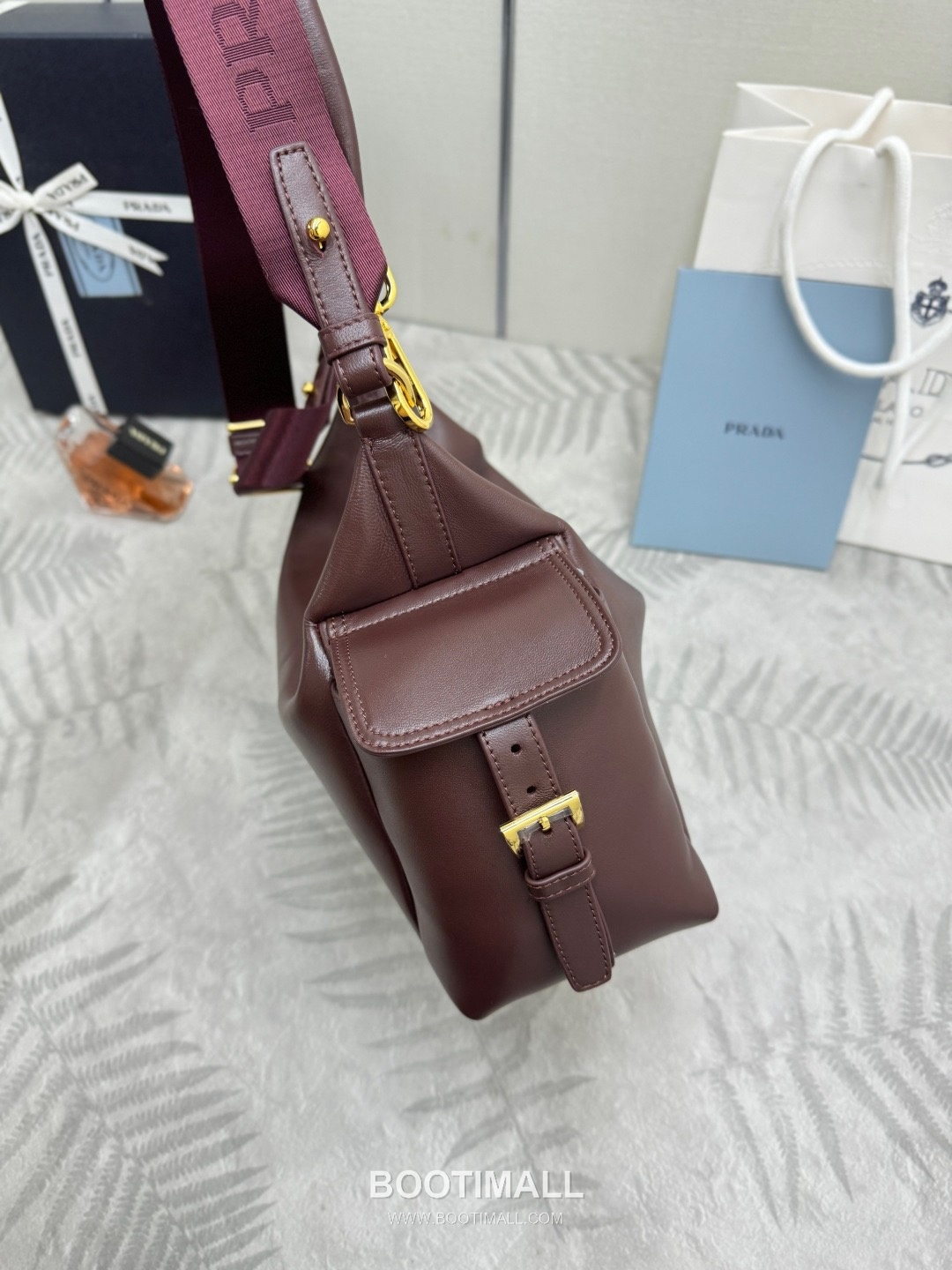 Prada Re-Nylon Suede Calfskin Backpack with Multi Pocket Strap Detail 프라다 리나일론 스웨이드 카프스킨 멀티포켓 스트랩 1BC264 32cm 5