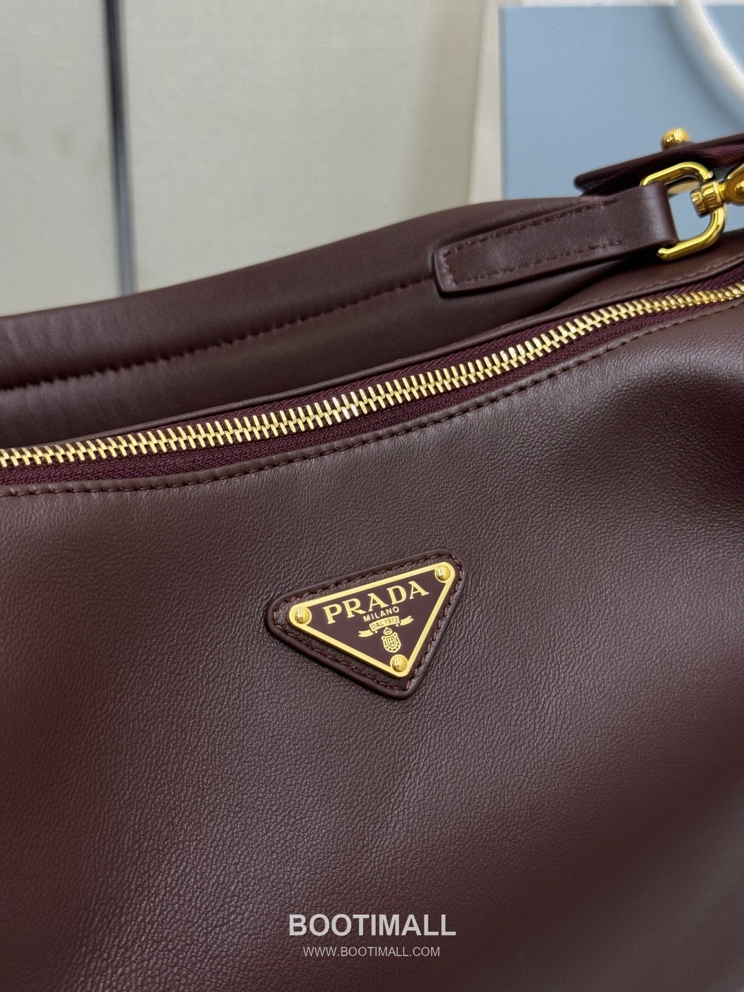 Prada Re-Nylon Suede Calfskin Backpack with Multi Pocket Strap Detail 프라다 리나일론 스웨이드 카프스킨 멀티포켓 스트랩 1BC264 32cm 8