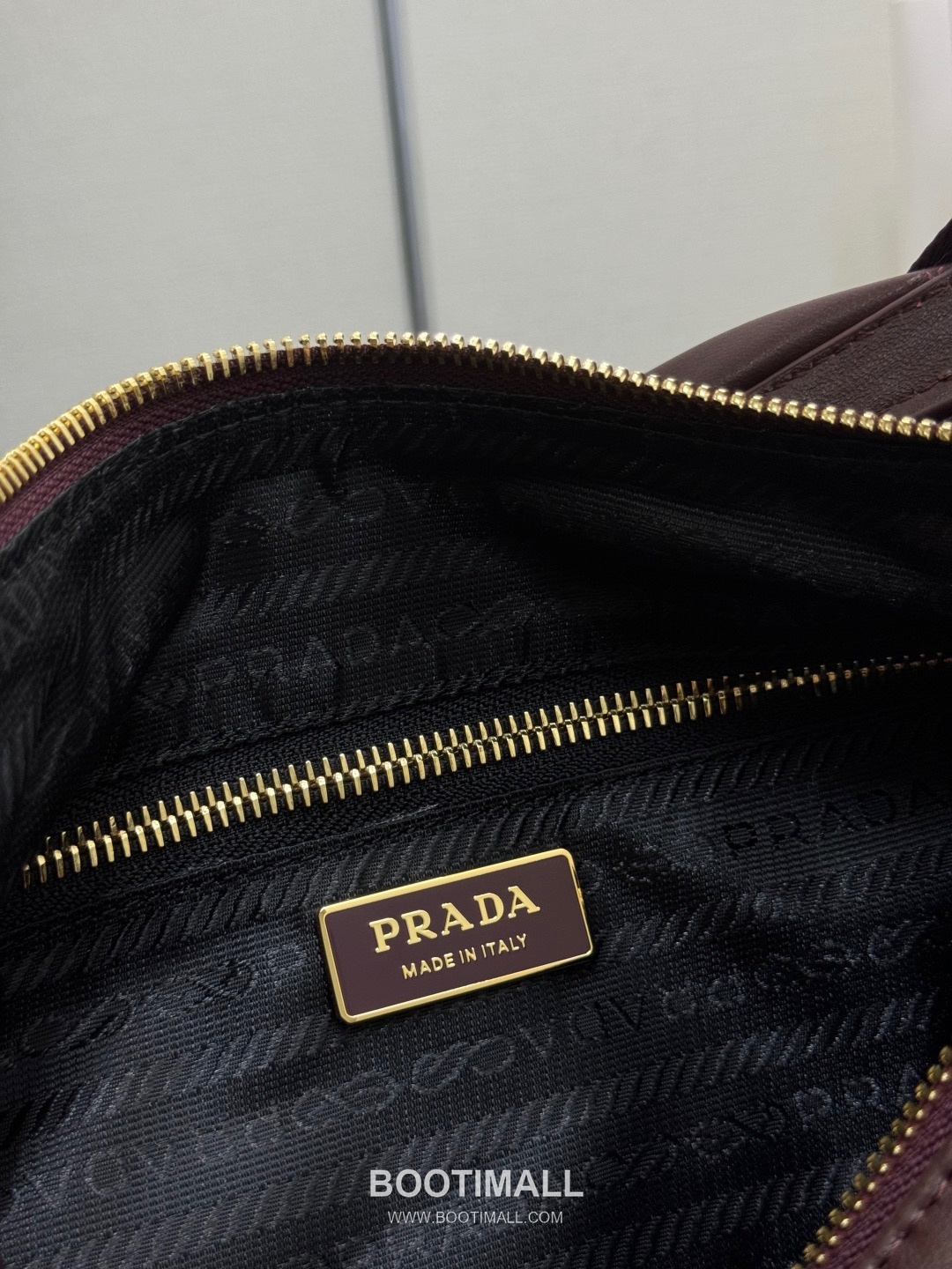 Prada Re-Nylon Suede Calfskin Backpack with Multi Pocket Strap Detail 프라다 리나일론 스웨이드 카프스킨 멀티포켓 스트랩 1BC264 32cm 9