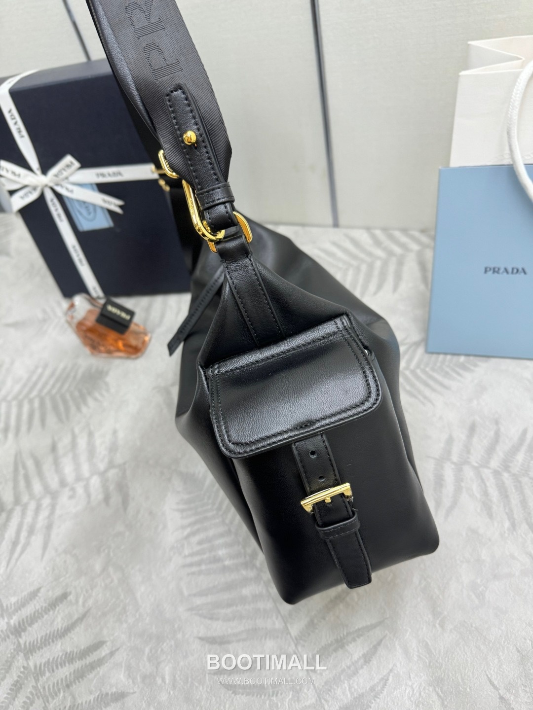 Prada Re-Nylon Suede Calfskin Backpack with Multi Pocket Strap Detail 프라다 리나일론 스웨이드 카프스킨 멀티포켓 스트랩 1BC264 32cm 5