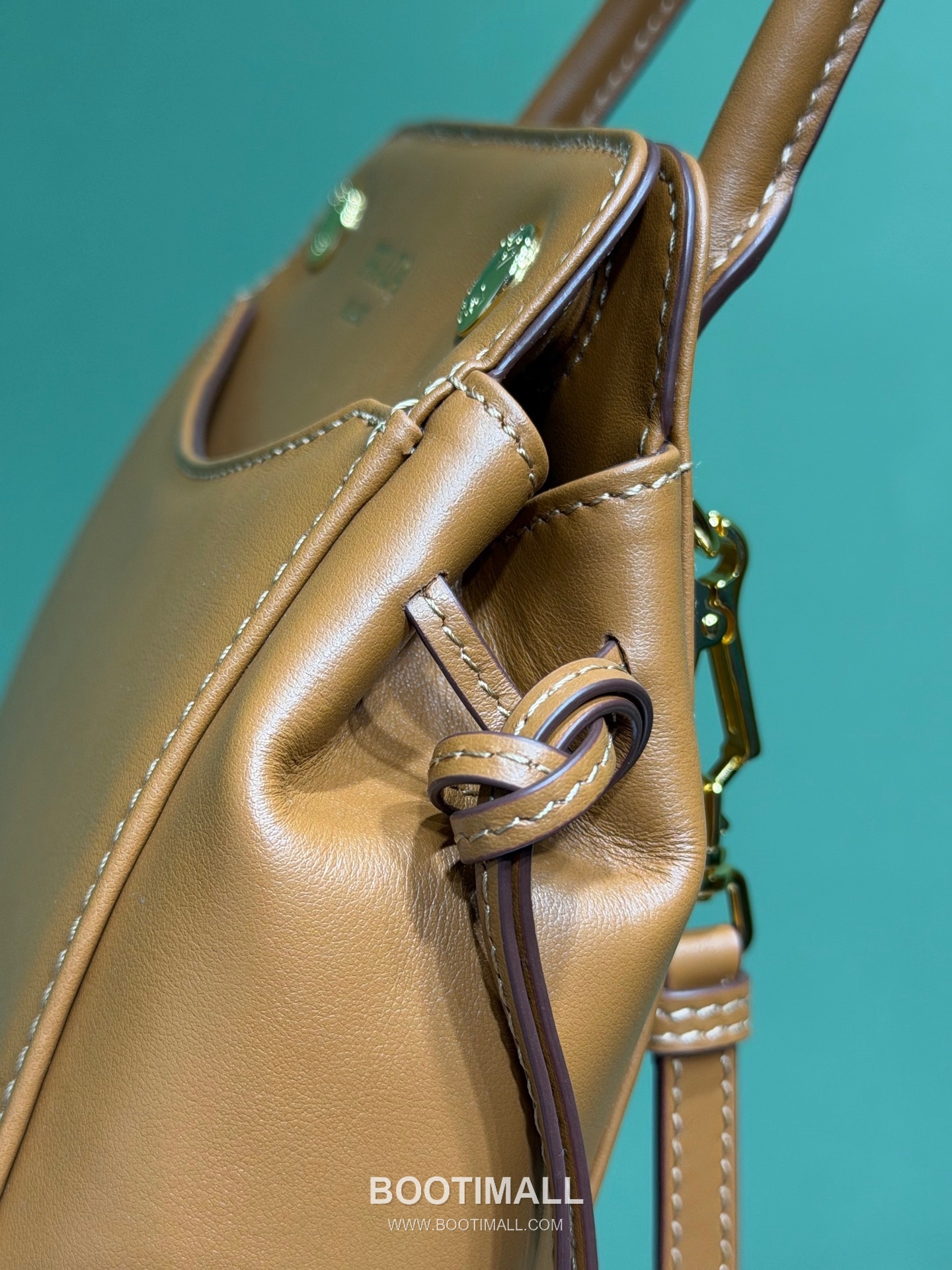 Prada Carry Calfskin Tote Bag with Strap Magnetic Closure Detail 프라다 캐리 카프스킨 토트백 스트랩 마그네틱클로저 1BA496 19cm 8