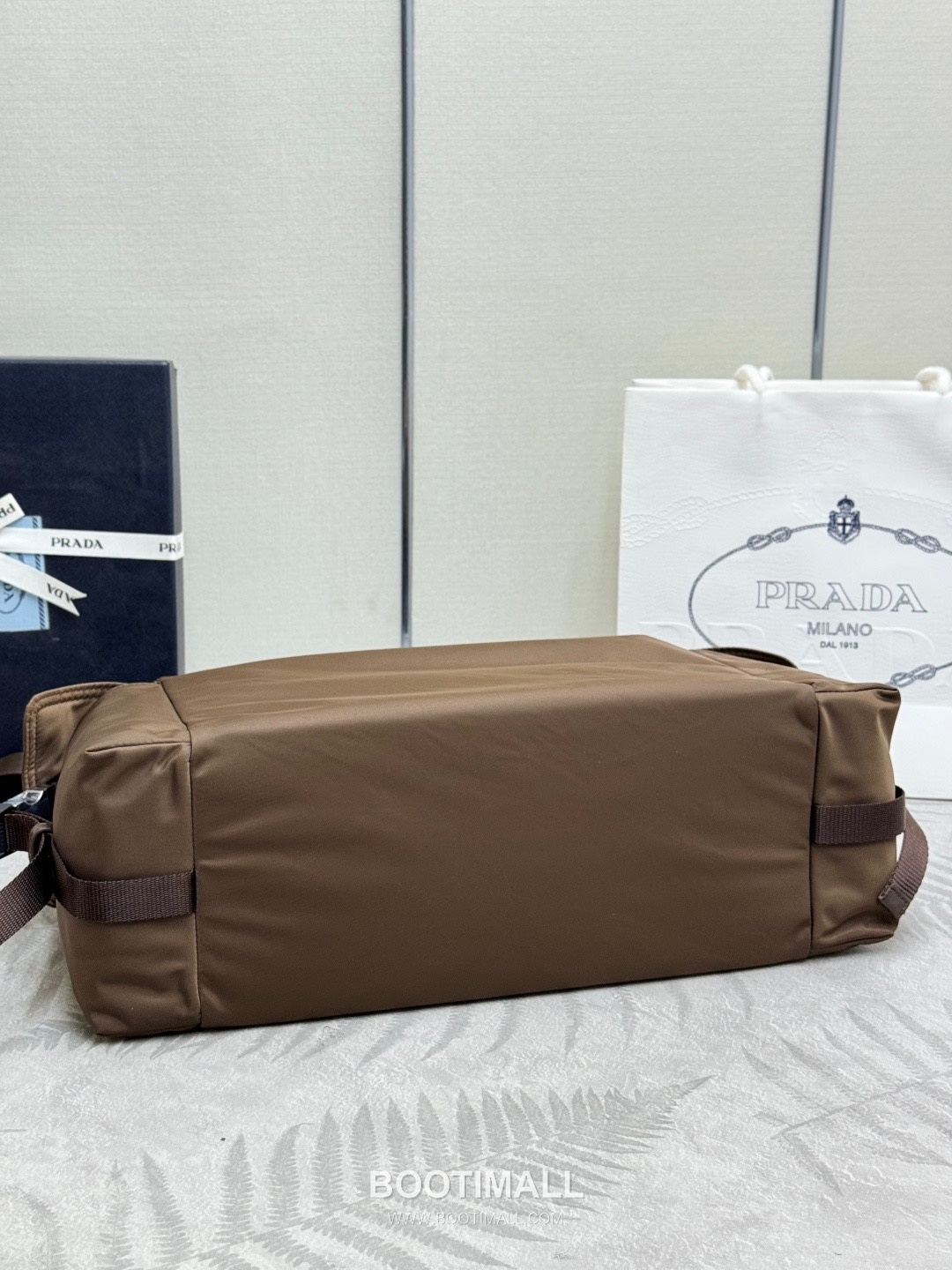 Prada Re-Nylon Calfskin Hobo Bag with Multi Pocket Strap Detail 프라다 리나일론 카프스킨 호보백 멀티포켓 스트랩 2VH204 43cm 6