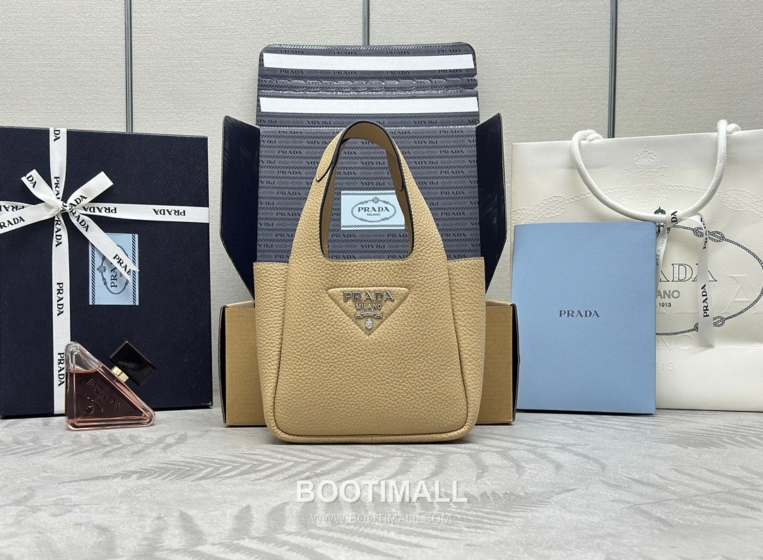 Prada Mini Deer Grain Calfskin Bucket Bag with Gold Hardware Detail 프라다 미니 디어그레인 카프스킨 버킷백 금속디테일 1BA349 18cm 1