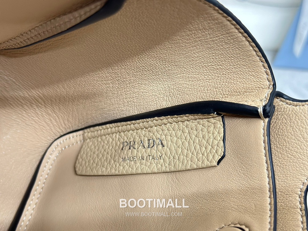Prada Mini Deer Grain Calfskin Bucket Bag with Gold Hardware Detail 프라다 미니 디어그레인 카프스킨 버킷백 금속디테일 1BA349 18cm 8