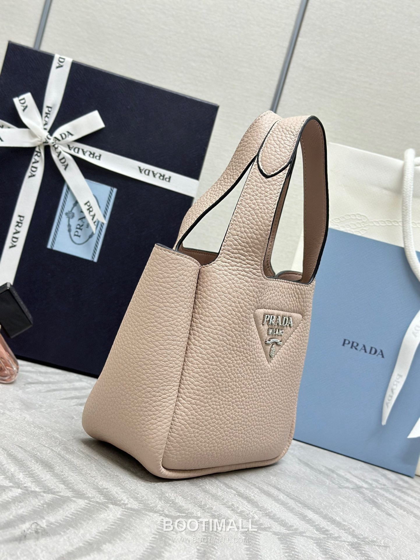 Prada Mini Deer Grain Calfskin Bucket Bag with Gold Hardware Detail 프라다 미니 디어그레인 카프스킨 버킷백 금속디테일 1BA349 18cm 2