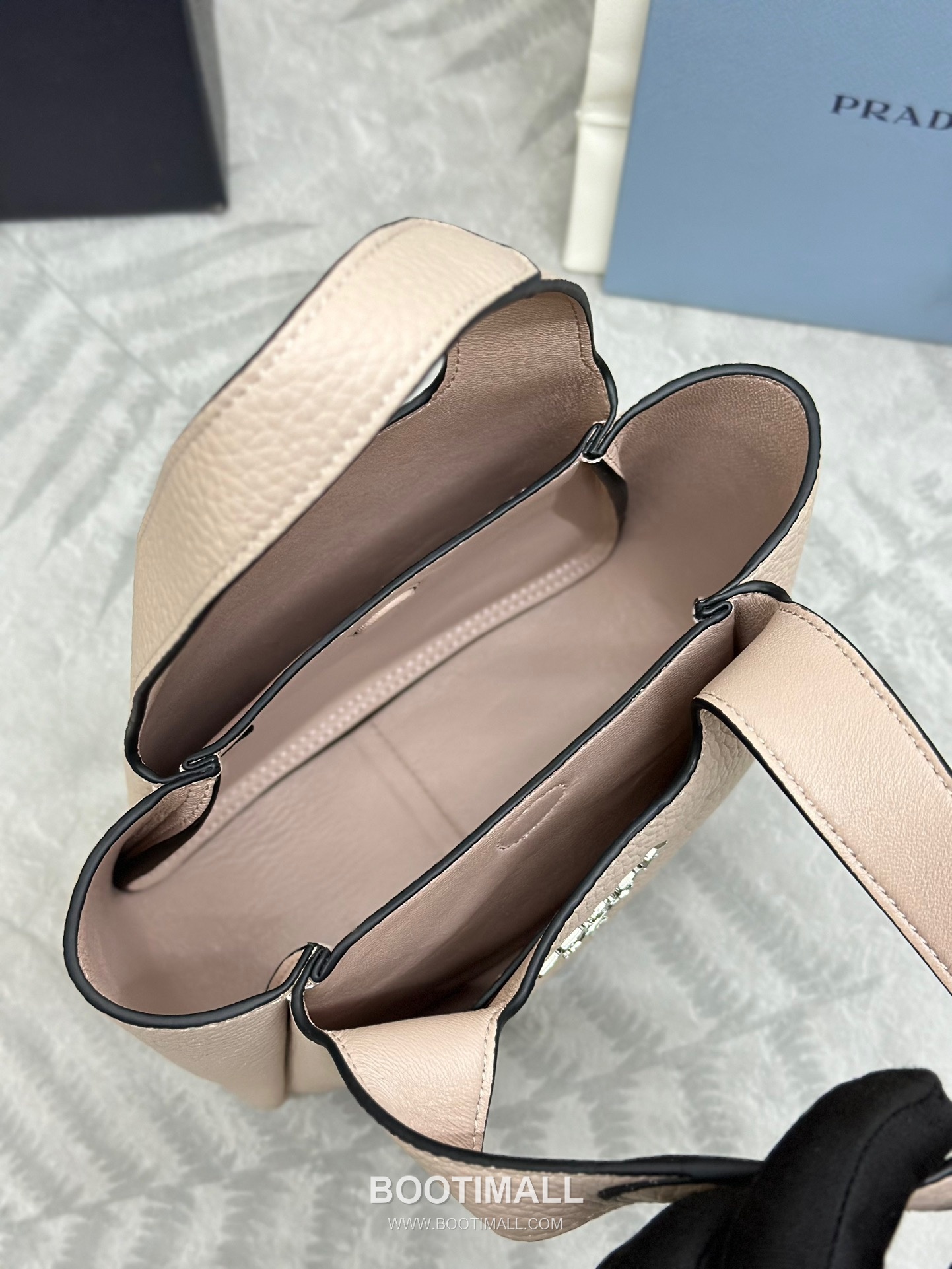 Prada Mini Deer Grain Calfskin Bucket Bag with Gold Hardware Detail 프라다 미니 디어그레인 카프스킨 버킷백 금속디테일 1BA349 18cm 7