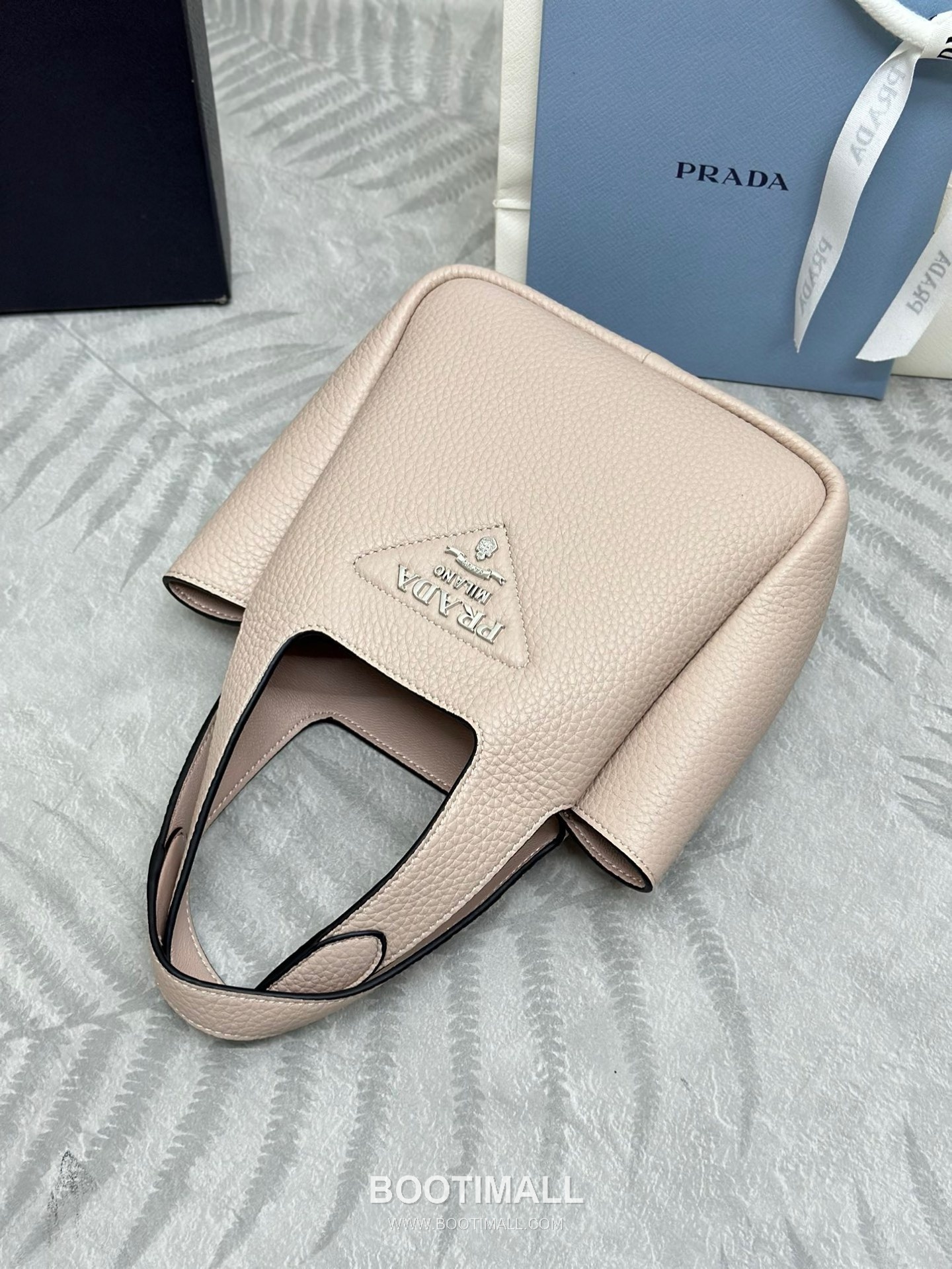 Prada Mini Deer Grain Calfskin Bucket Bag with Gold Hardware Detail 프라다 미니 디어그레인 카프스킨 버킷백 금속디테일 1BA349 18cm 8
